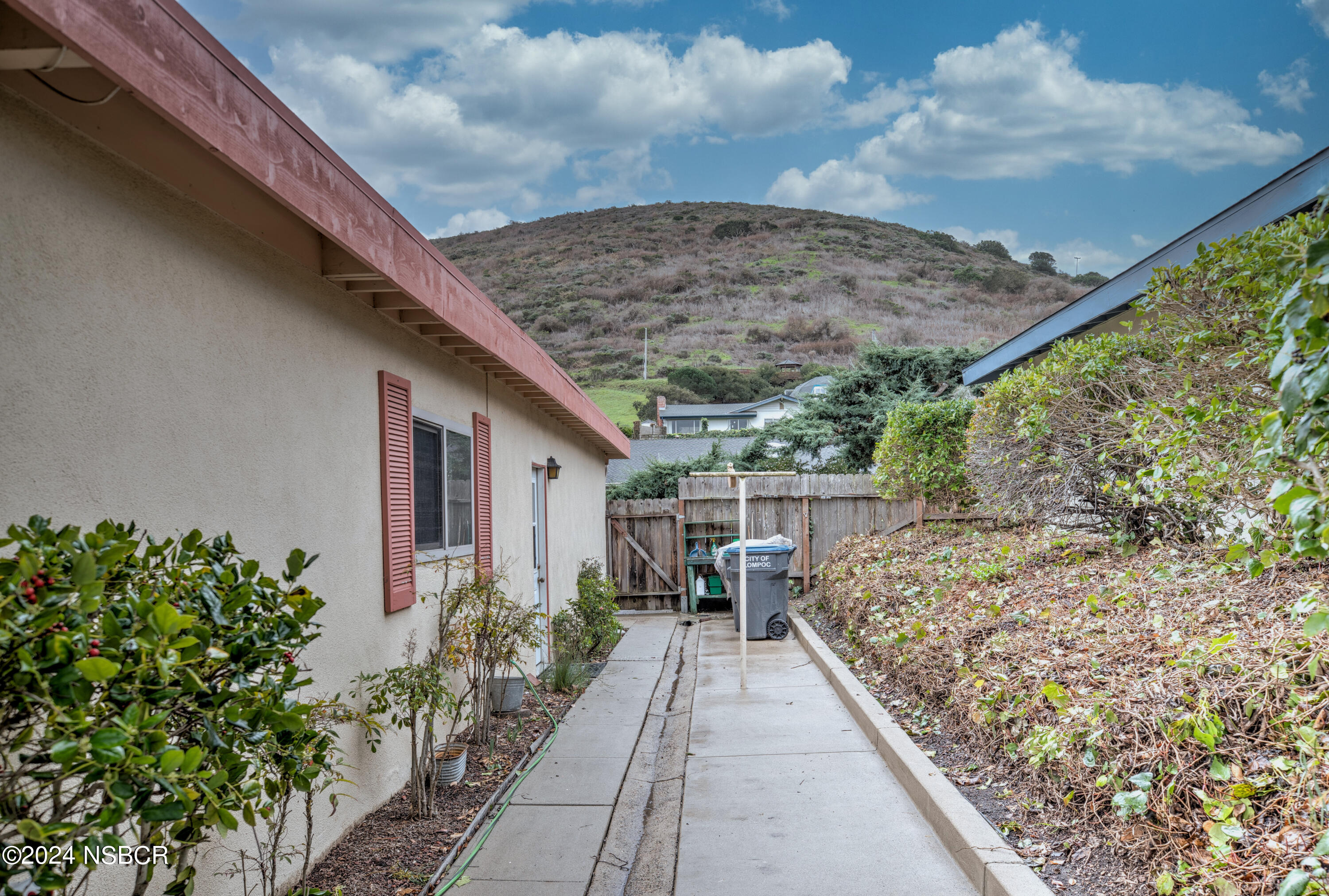 656 University Drive