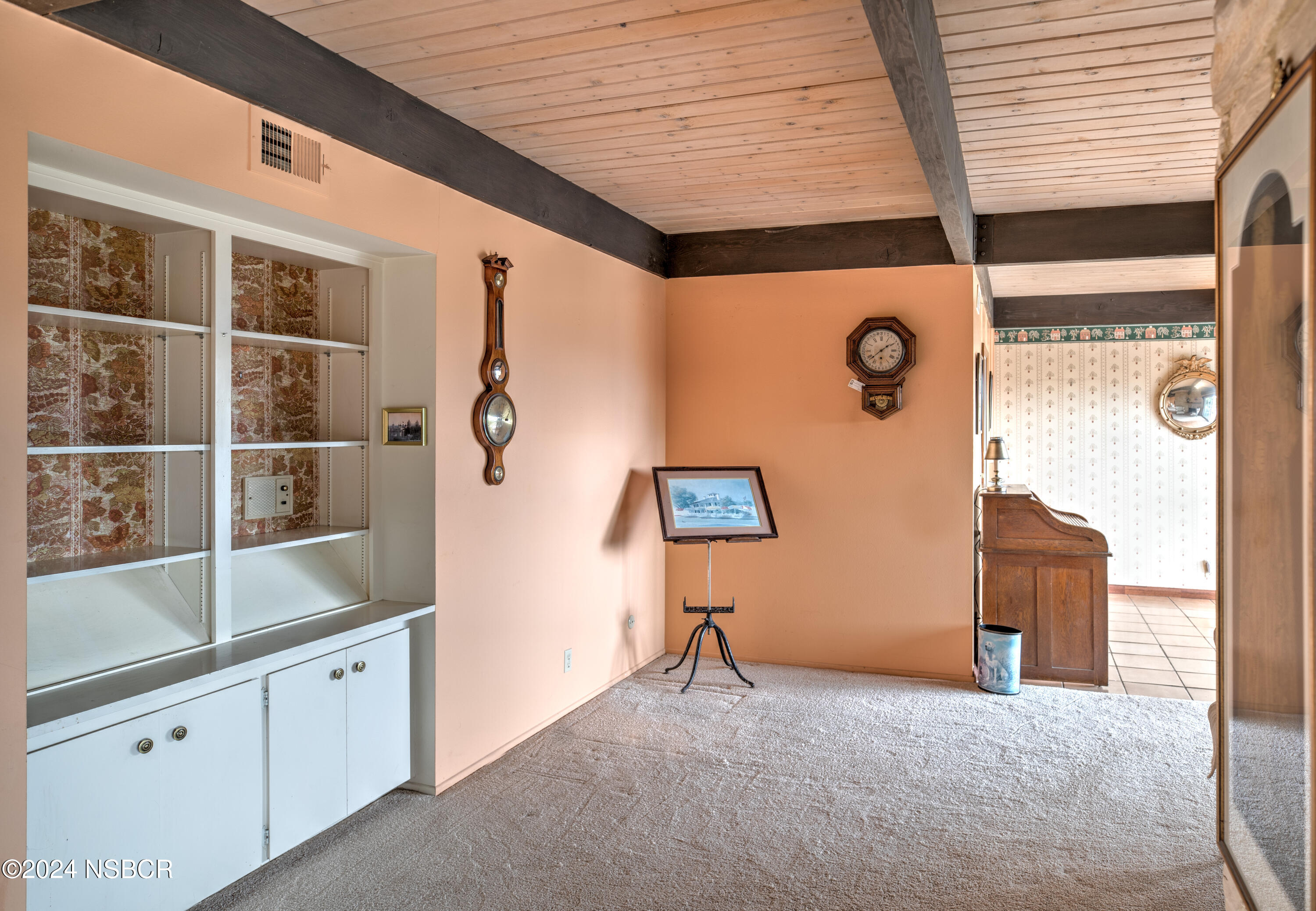 656 University Drive