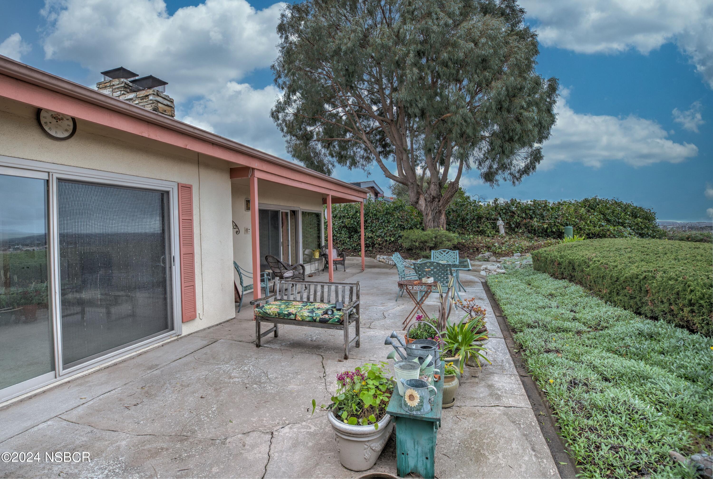 656 University Drive