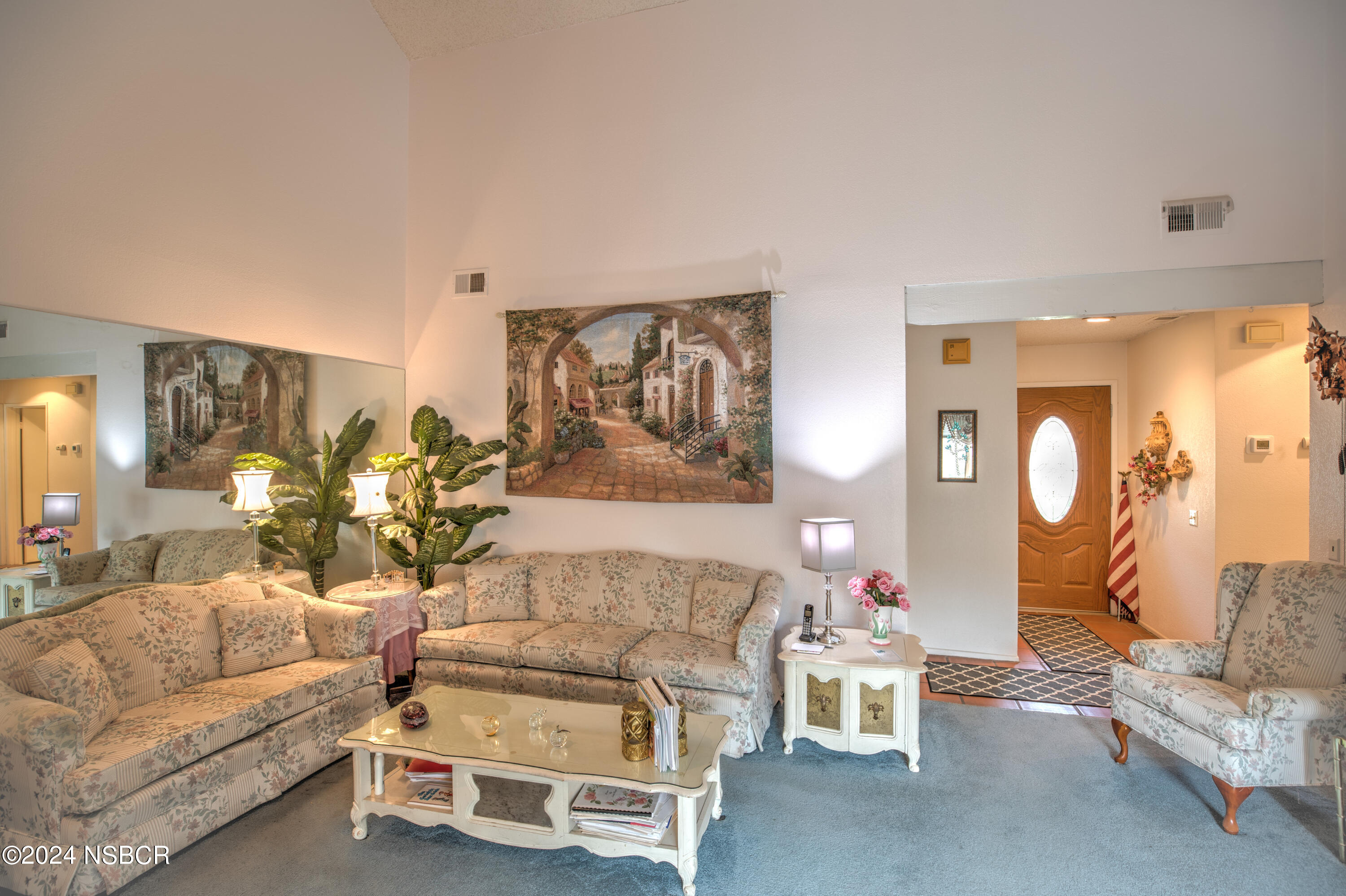 1014 E Walnut Avenue