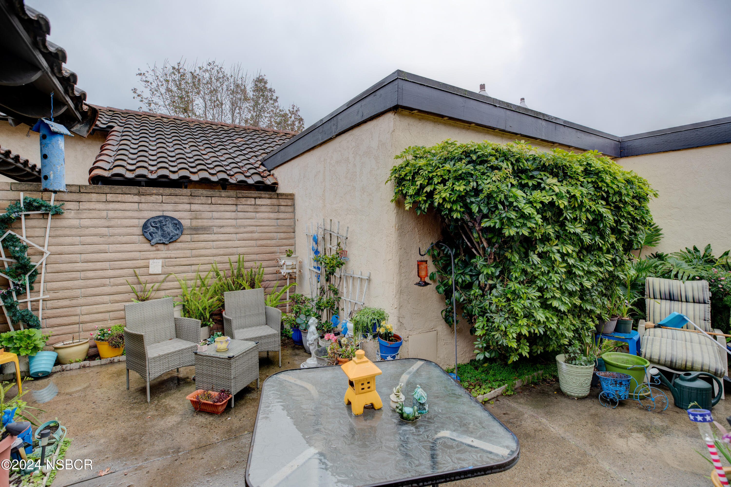 1014 E Walnut Avenue