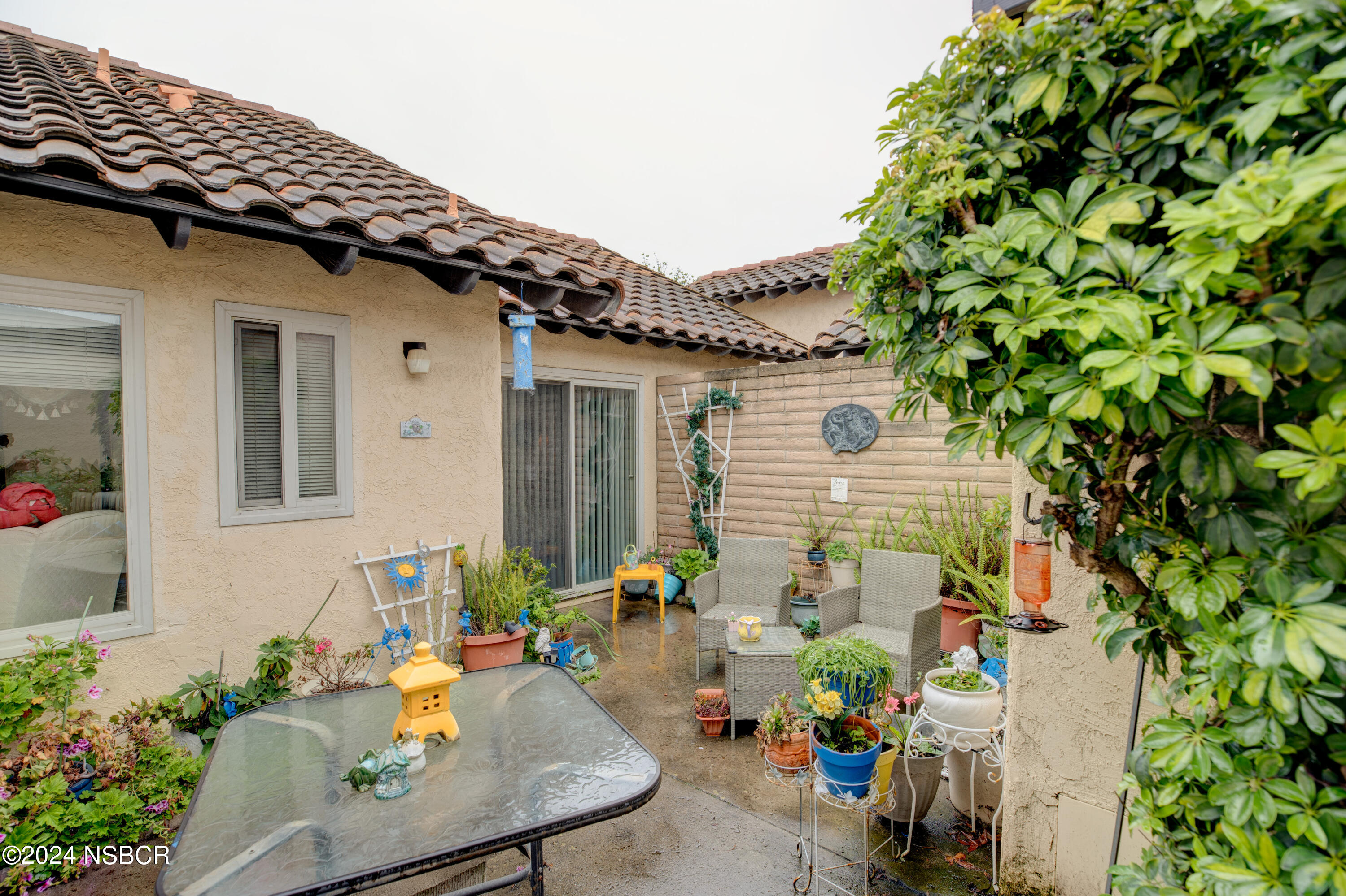 1014 E Walnut Avenue