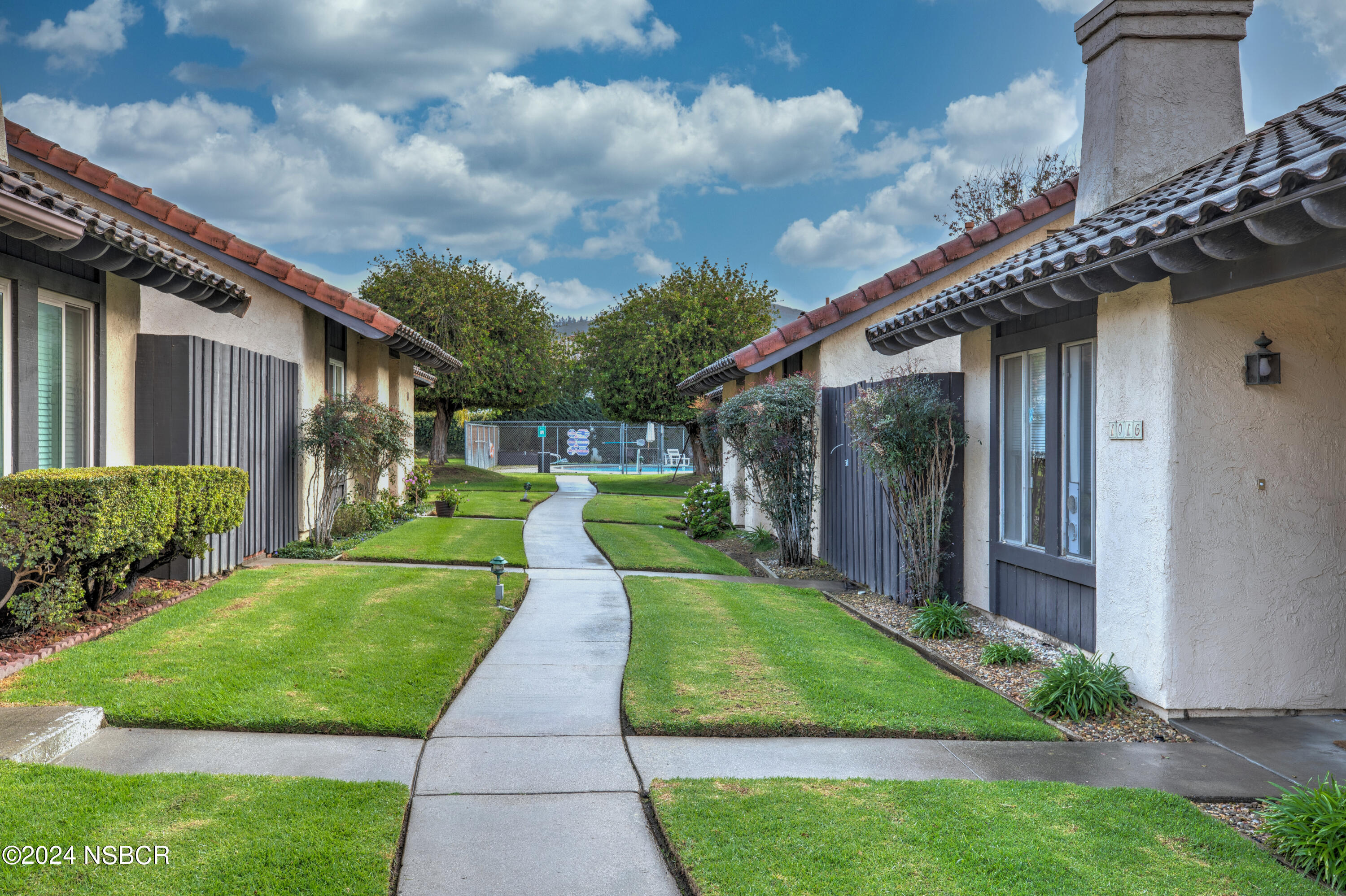 1014 E Walnut Avenue