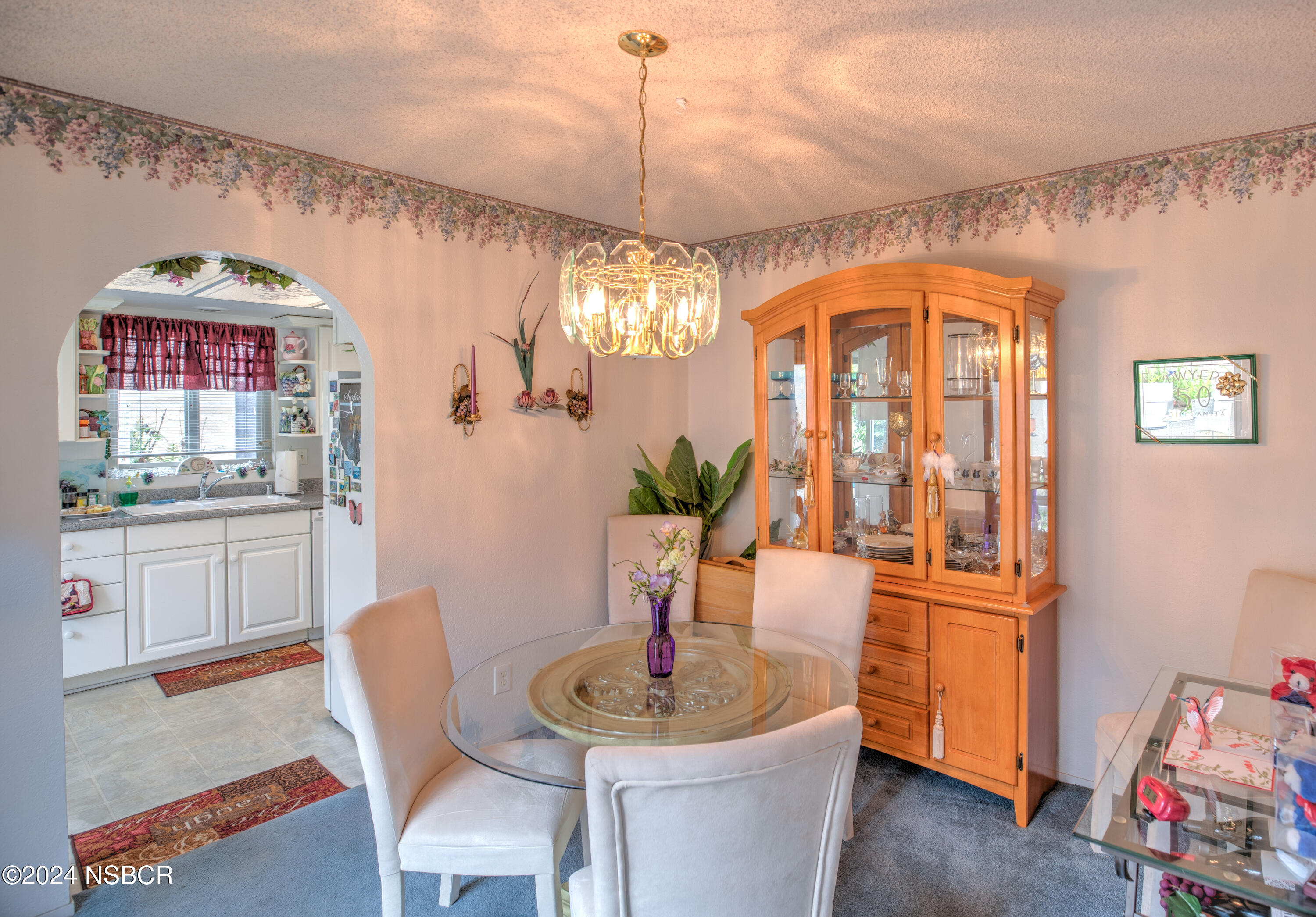 1014 E Walnut Avenue