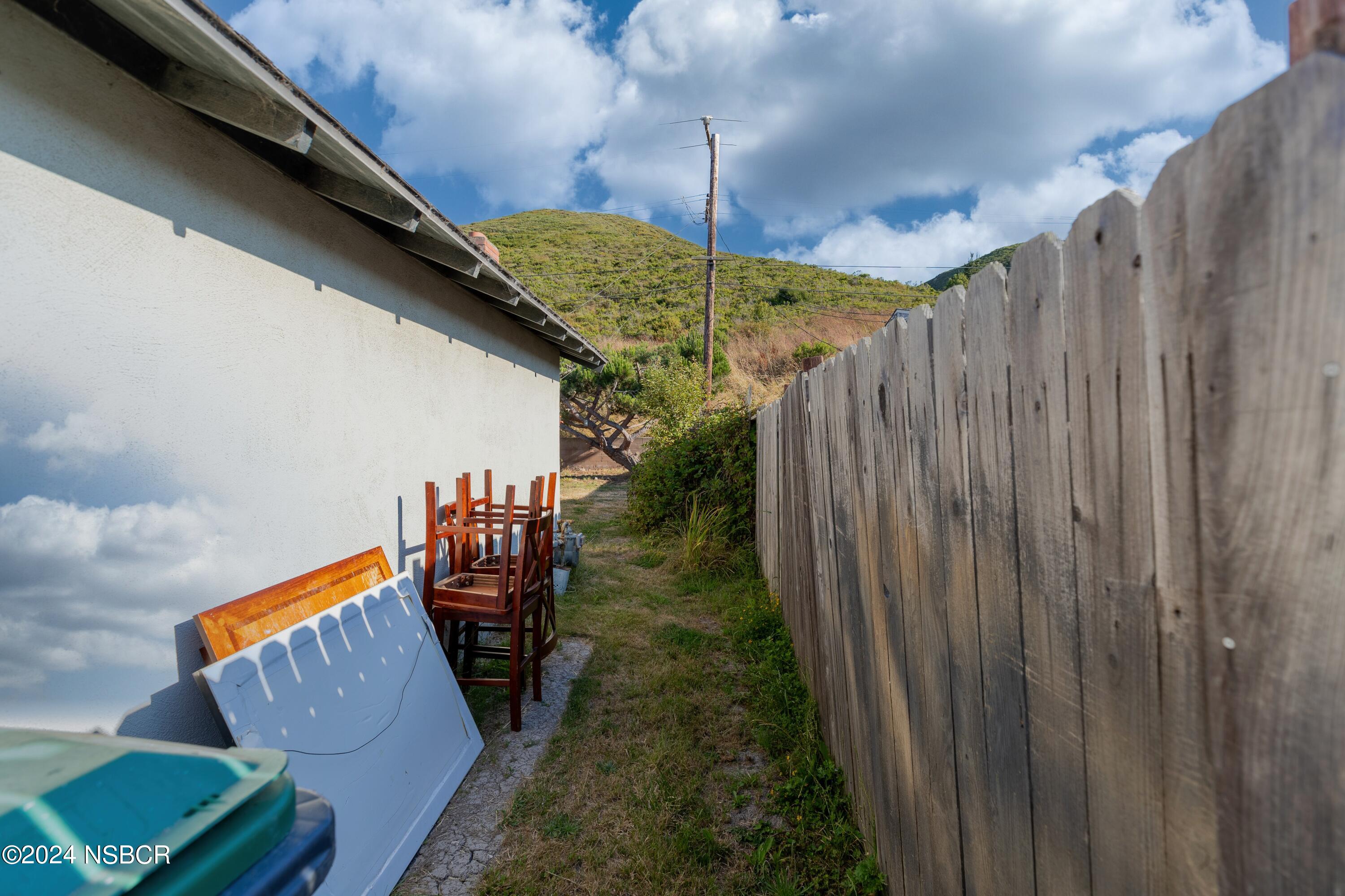 1312 W Willow Avenue