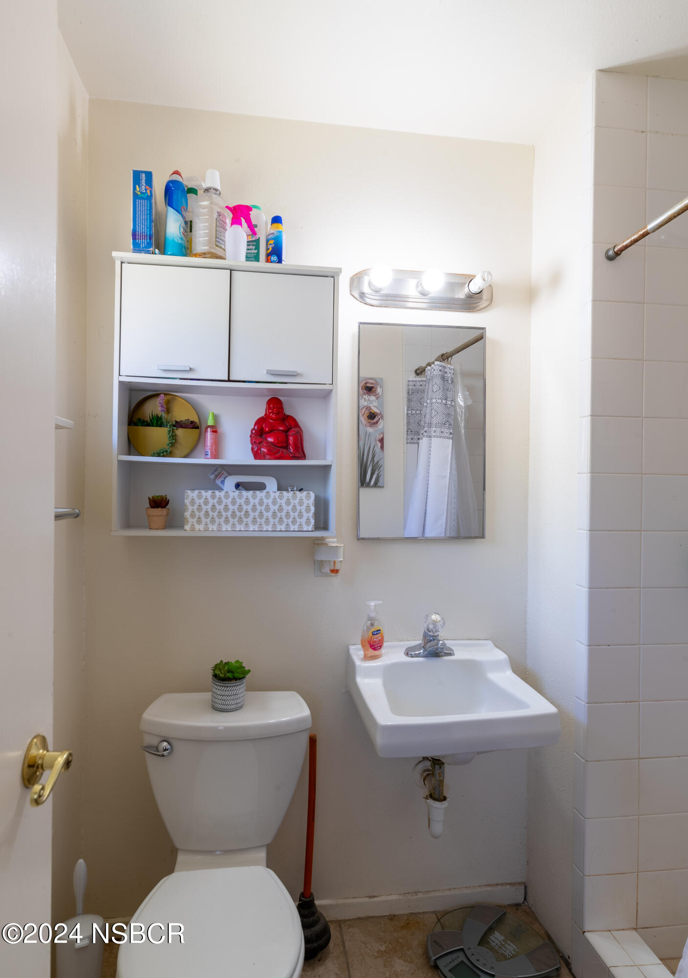 1312 W Willow Avenue