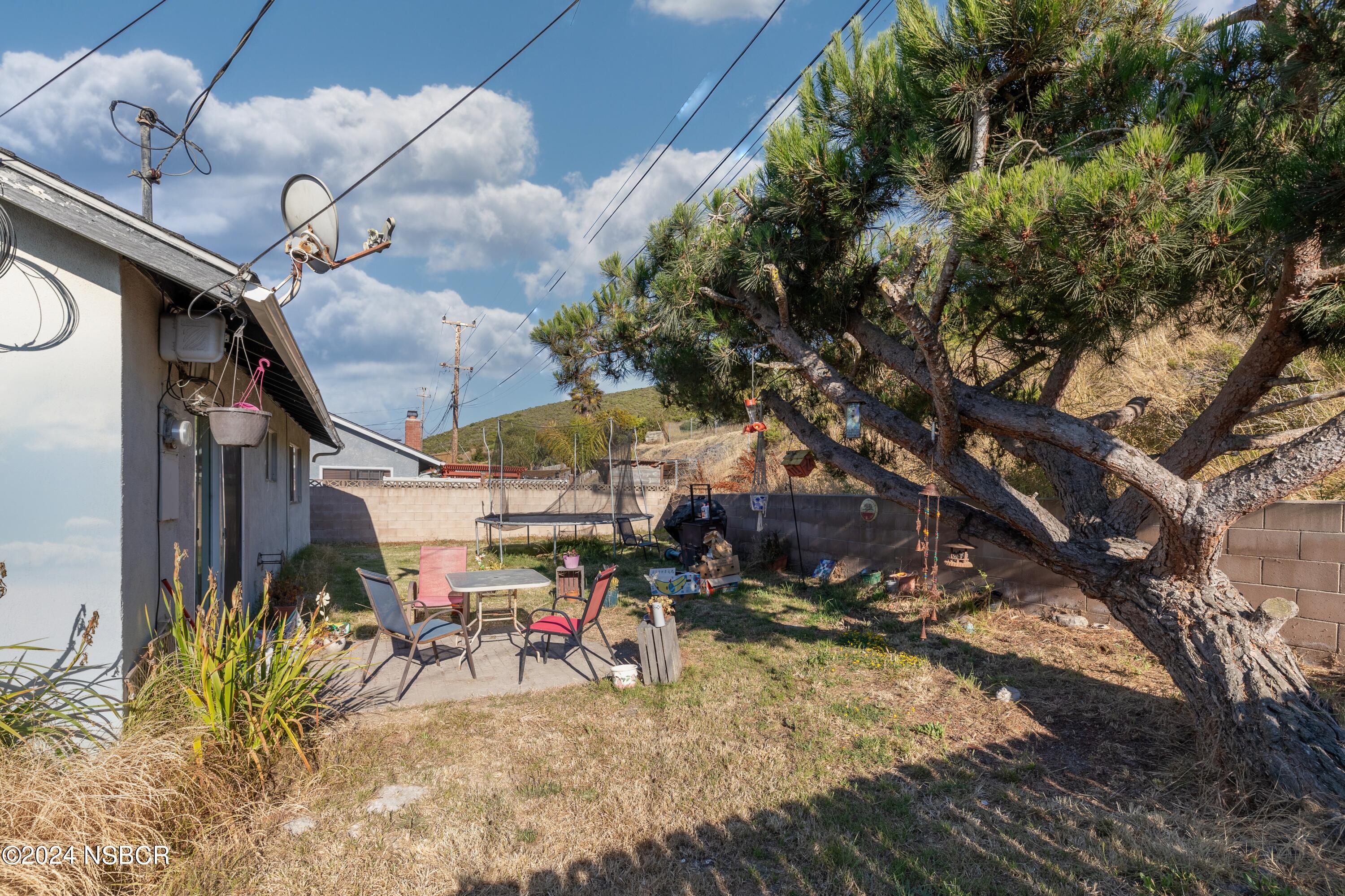 1312 W Willow Avenue