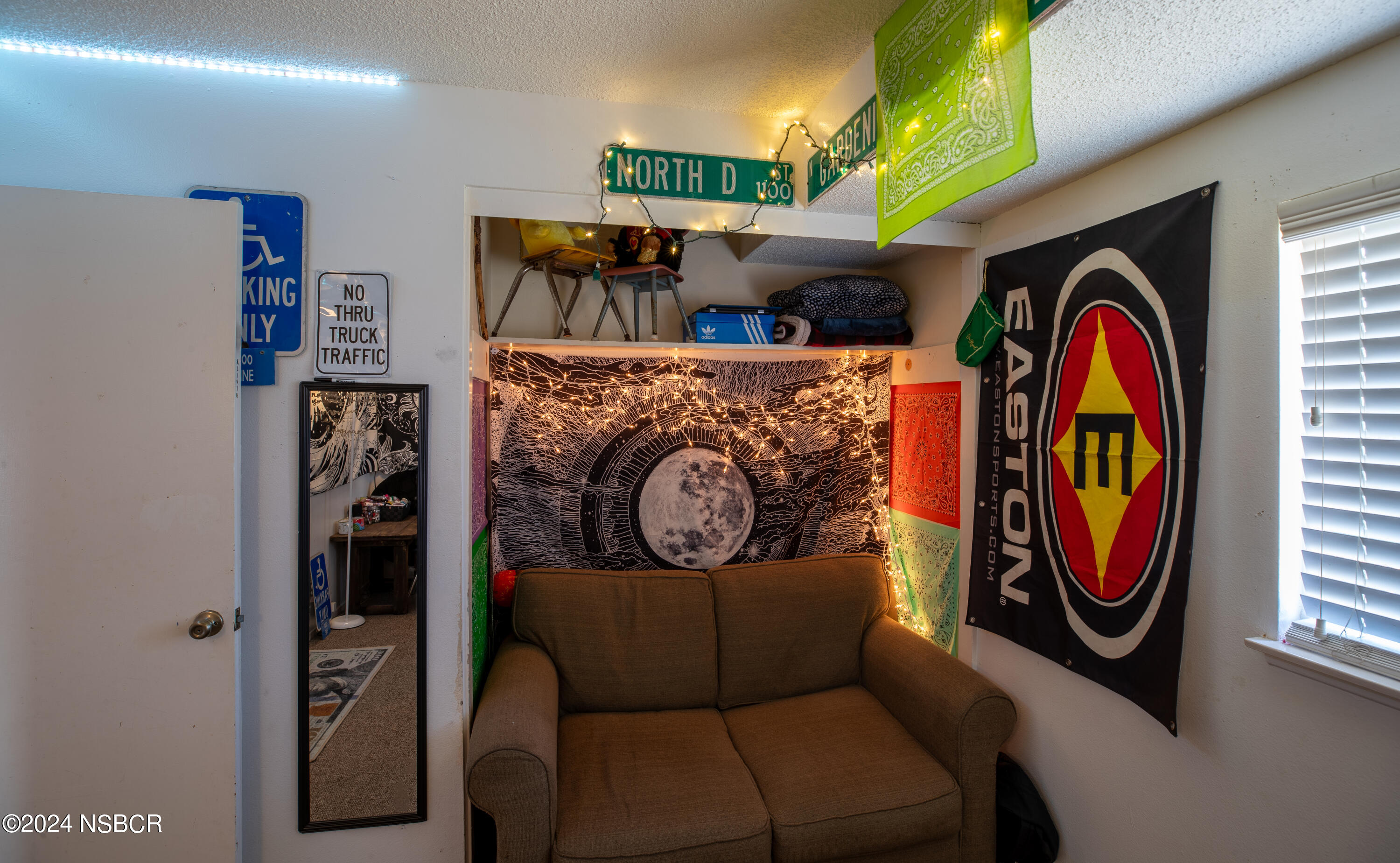 1312 W Willow Avenue