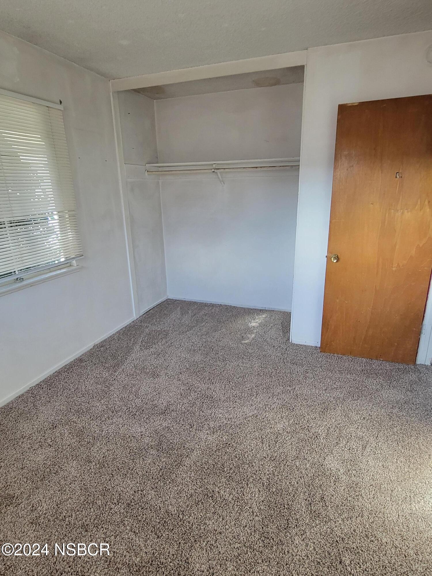 1325 W Loquat Avenue