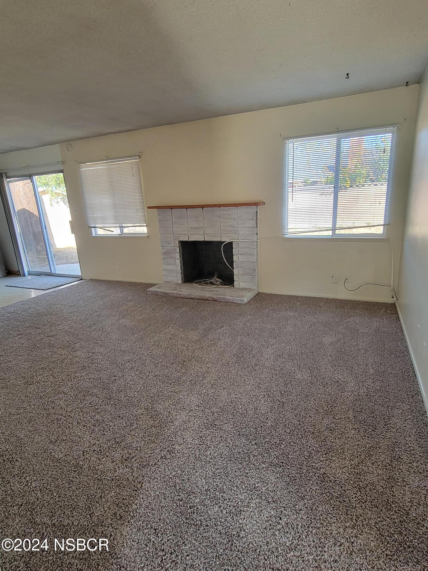 1325 W Loquat Avenue