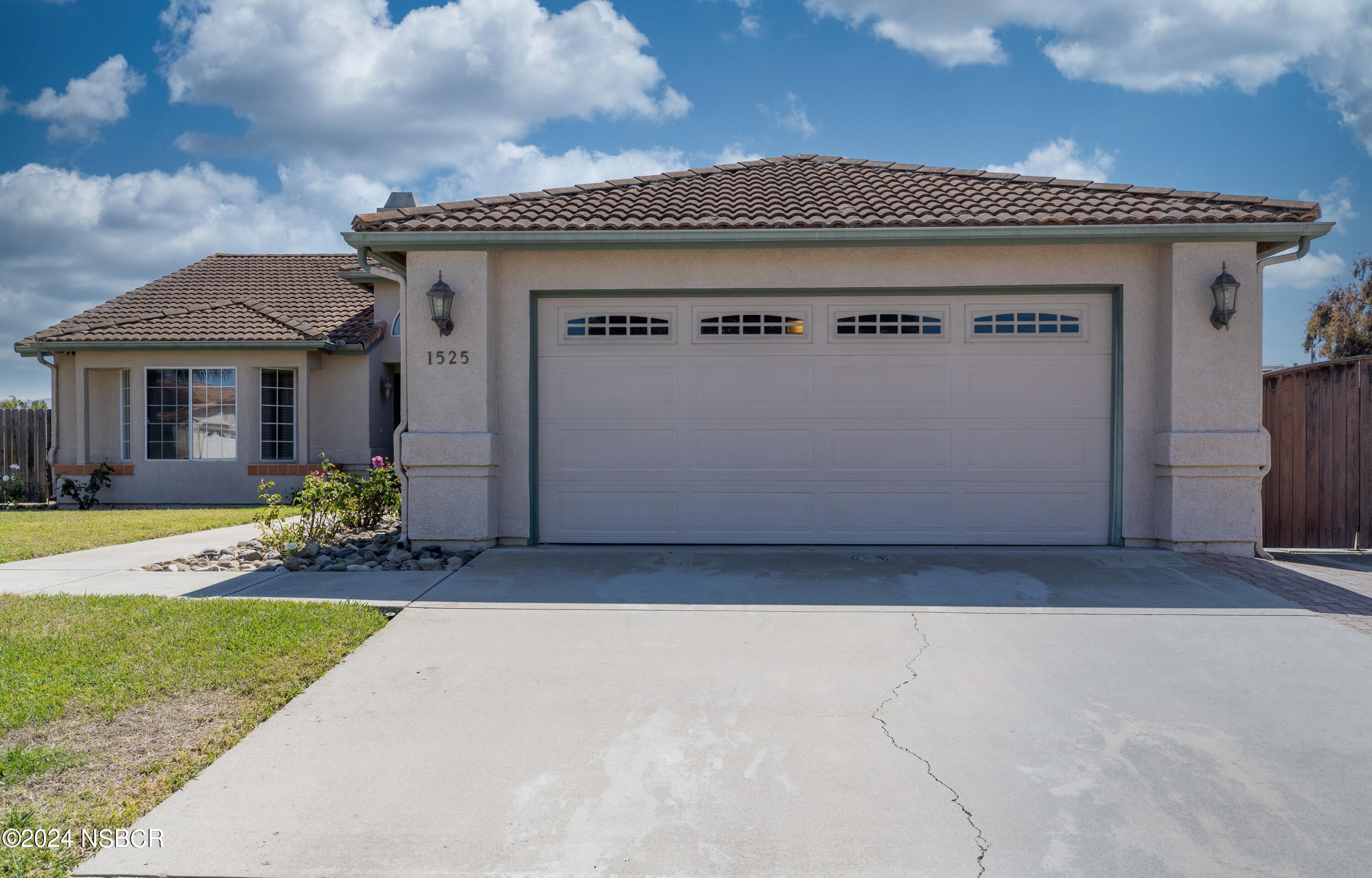 1525 Gardenia Street