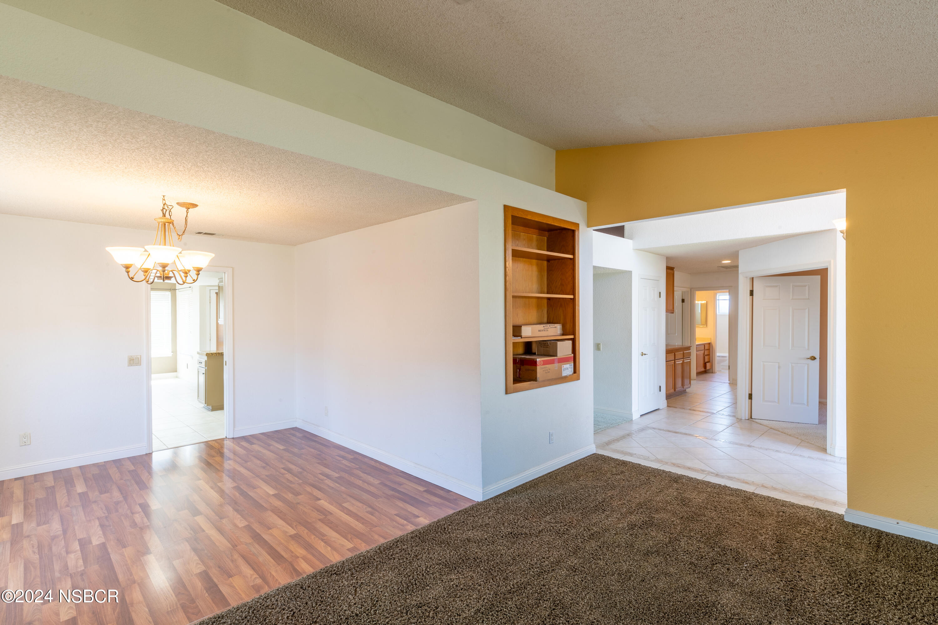 1525 Gardenia Street