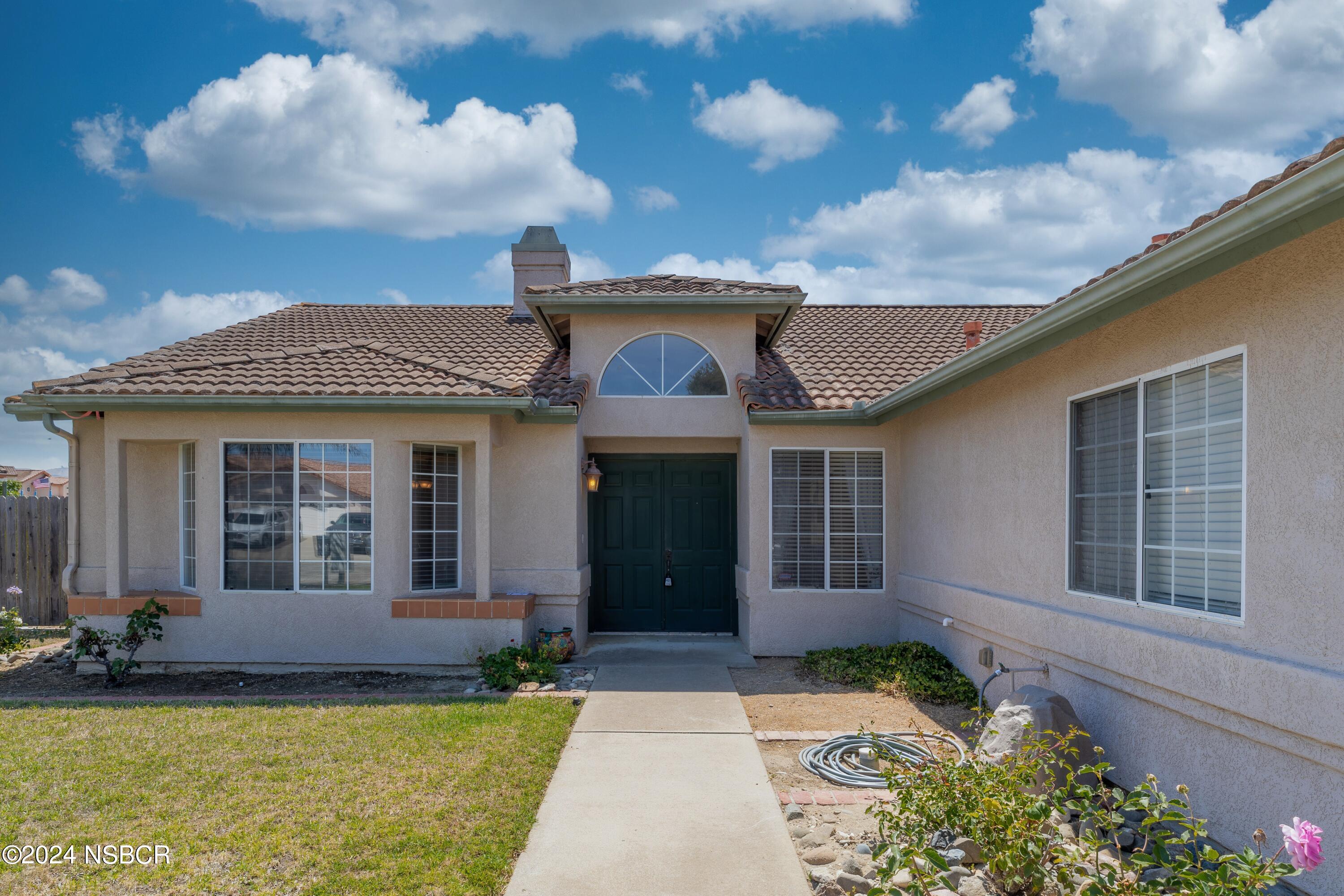 1525 Gardenia Street