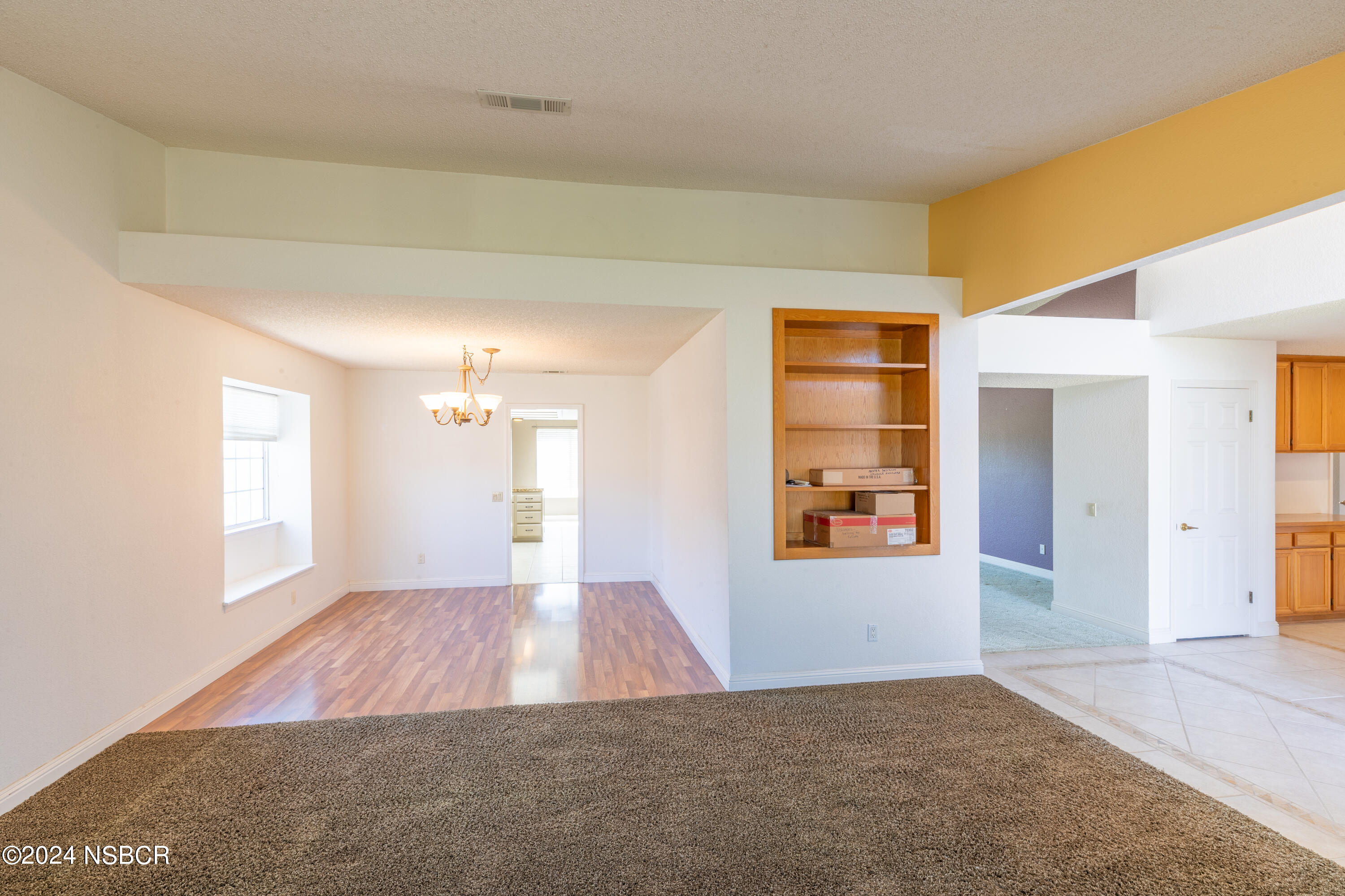 1525 Gardenia Street