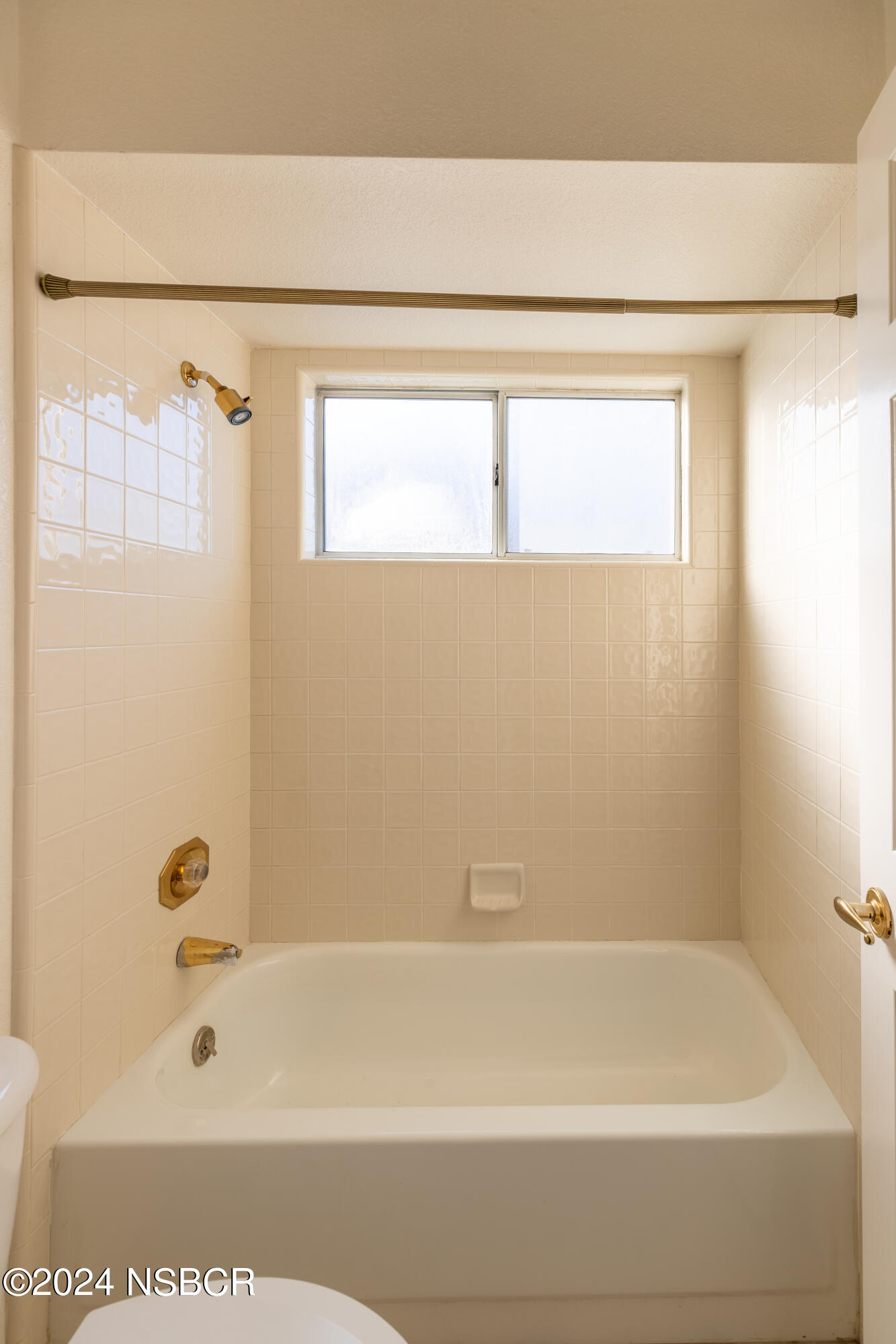 1525 Gardenia Street