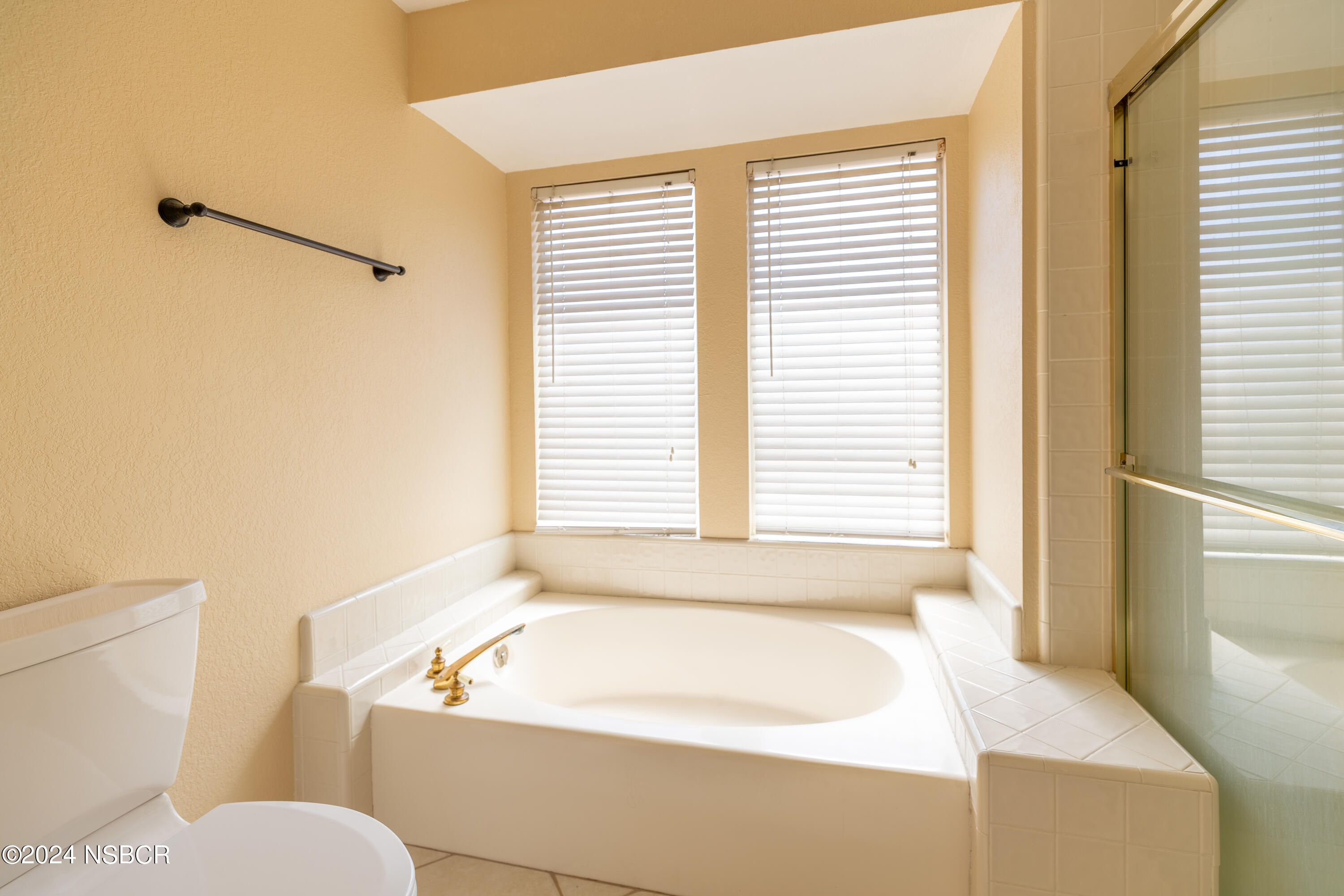 1525 Gardenia Street