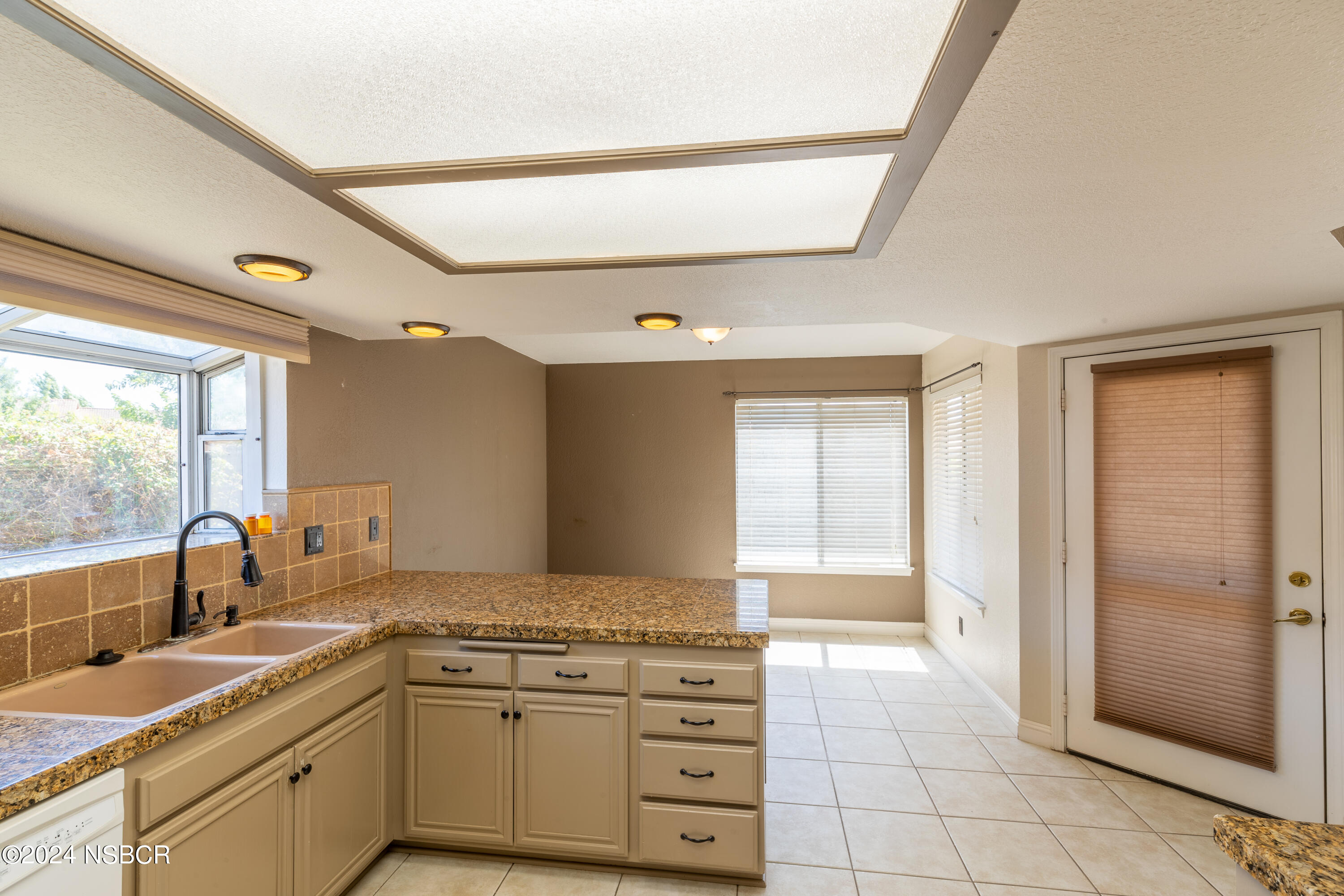 1525 Gardenia Street