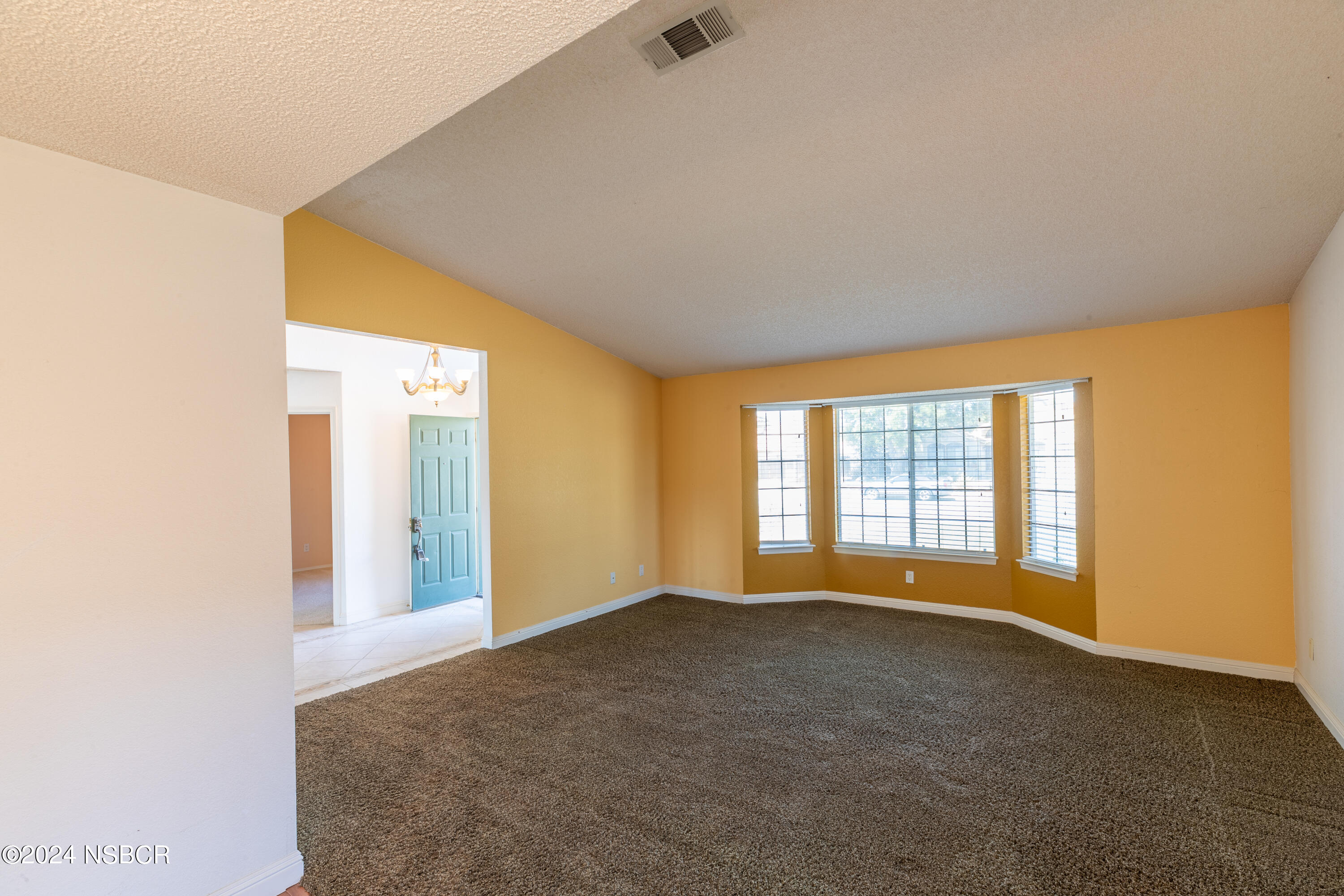 1525 Gardenia Street