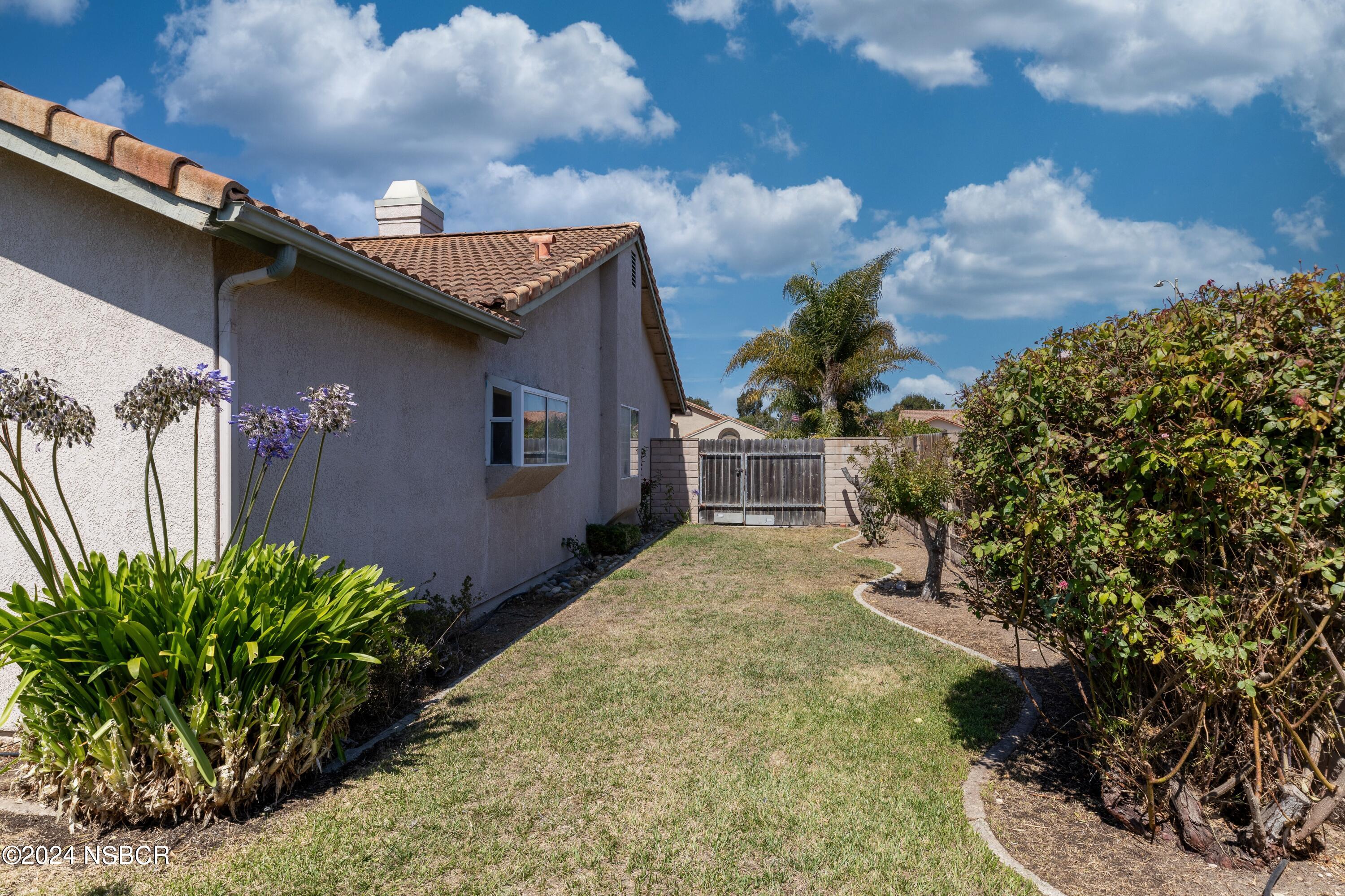 1525 Gardenia Street