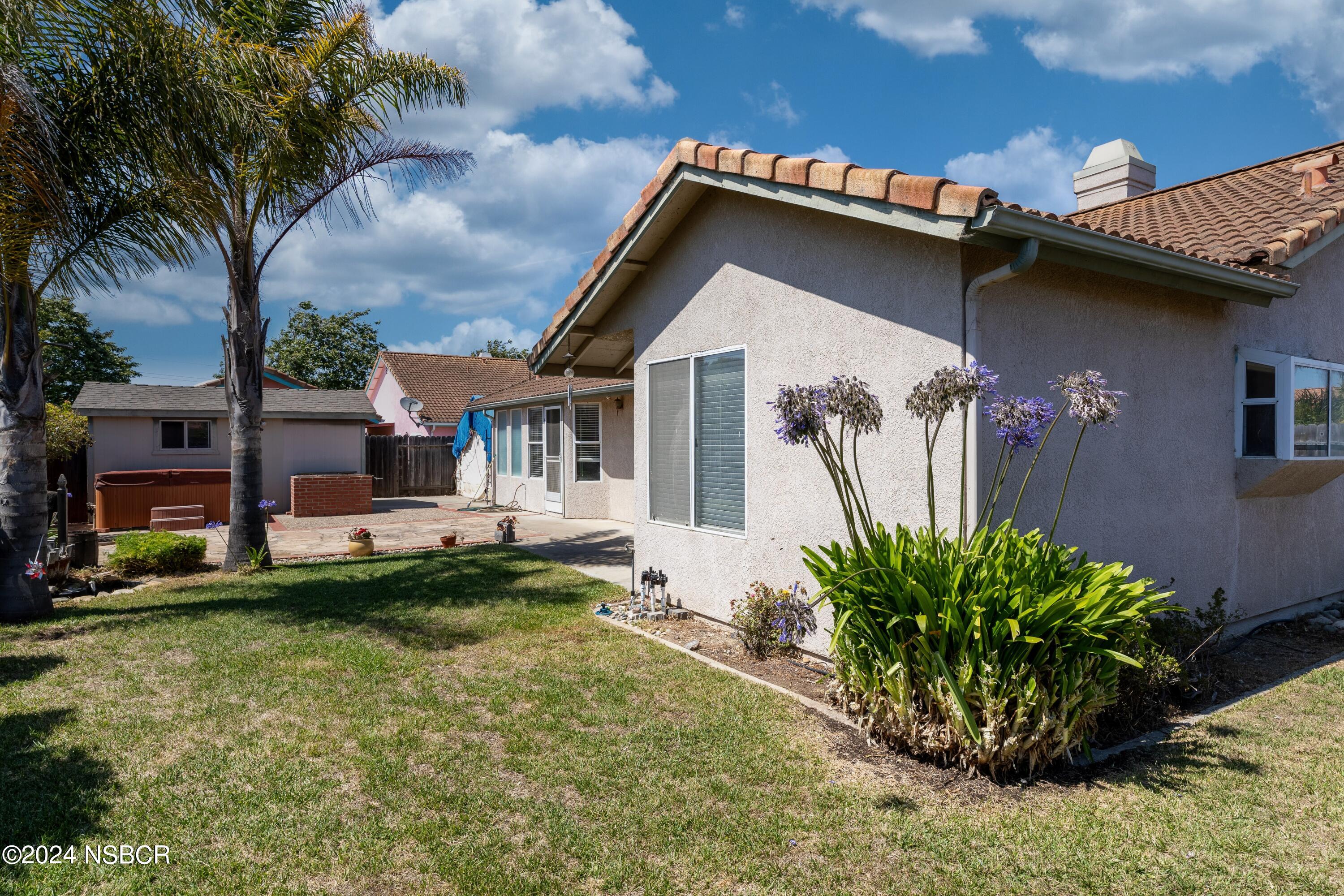 1525 Gardenia Street