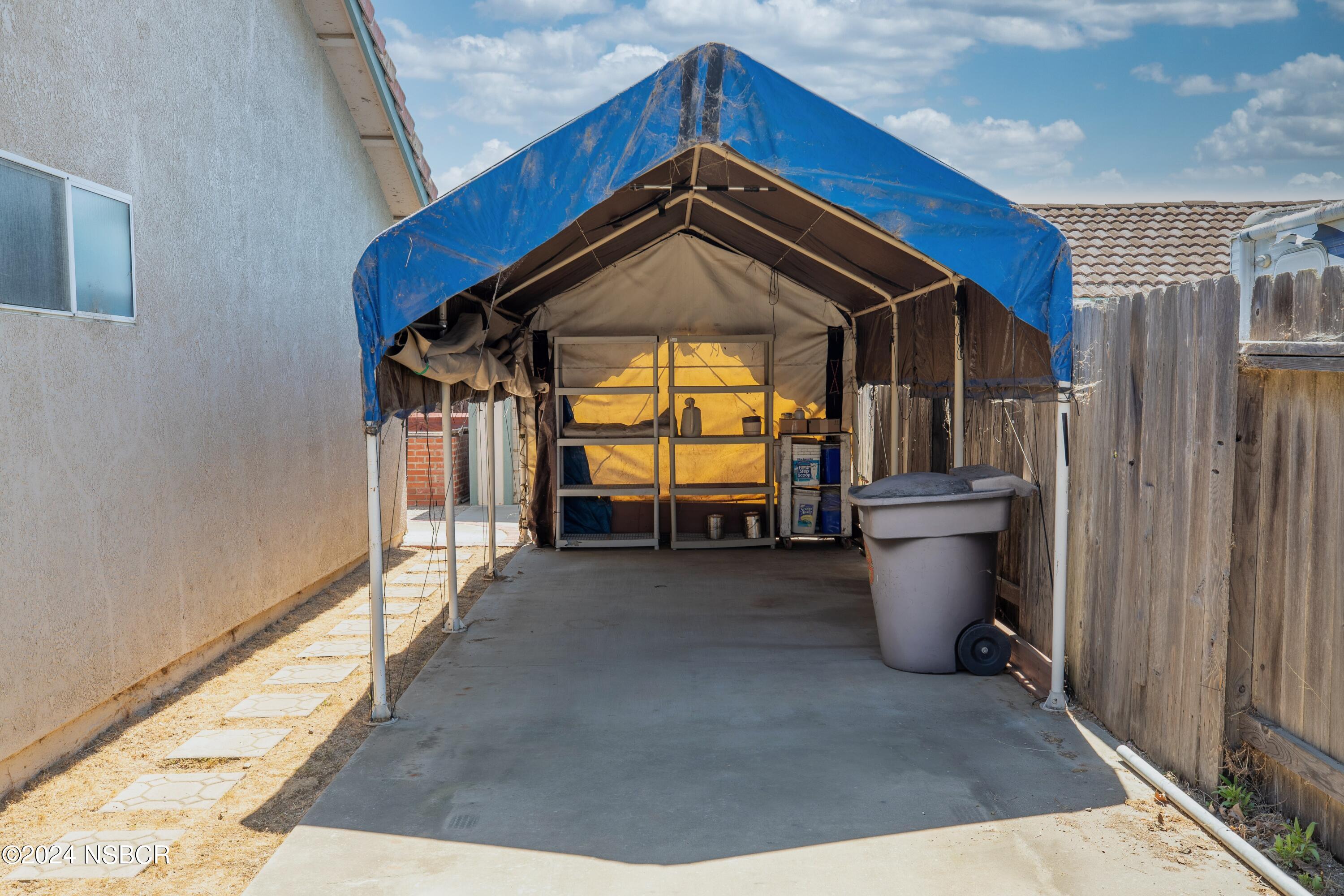 1525 Gardenia Street