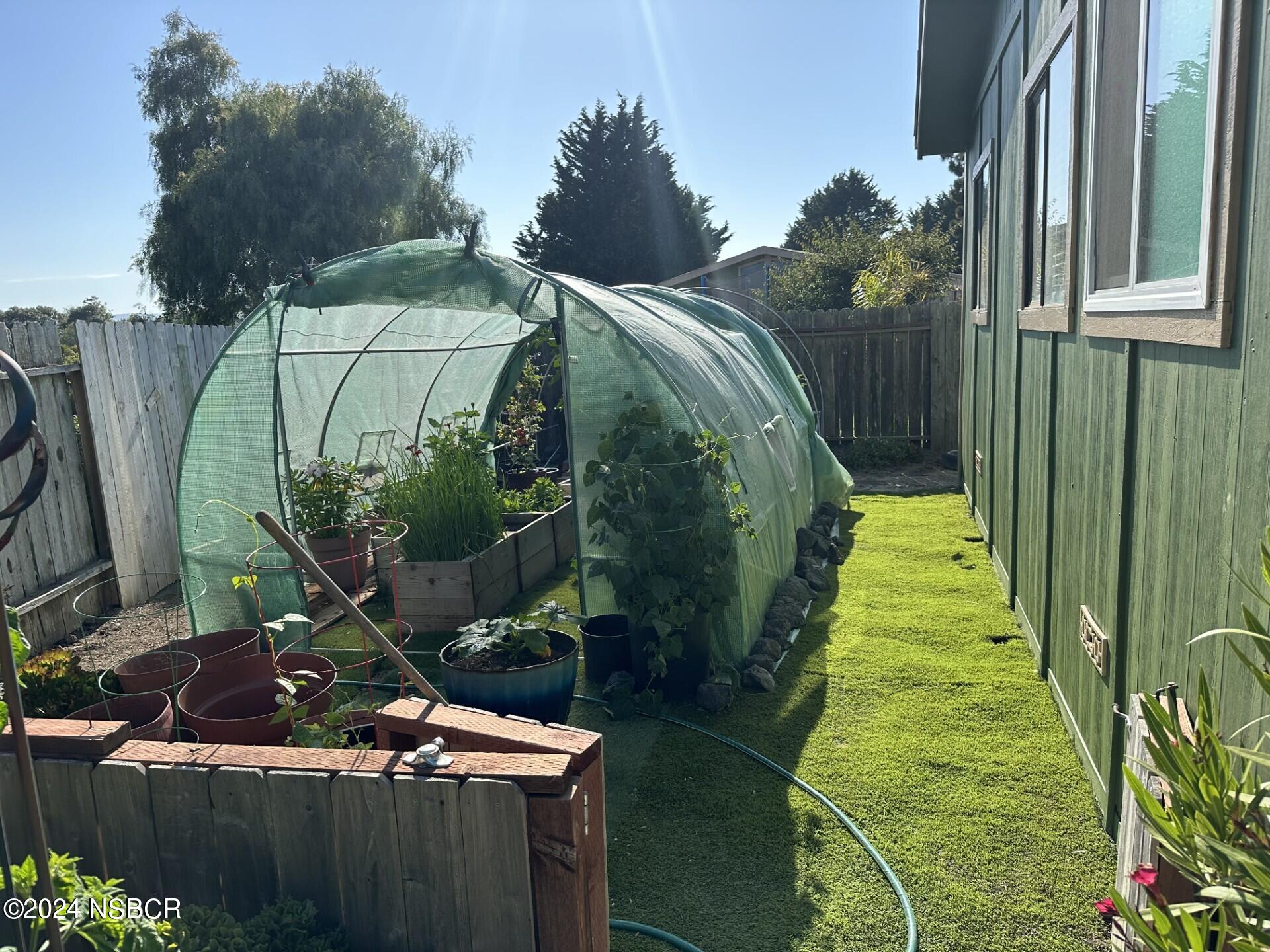 1317 N V Street N 158