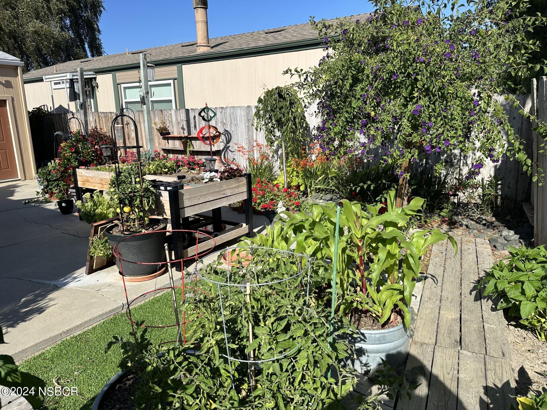 1317 N V Street N 158