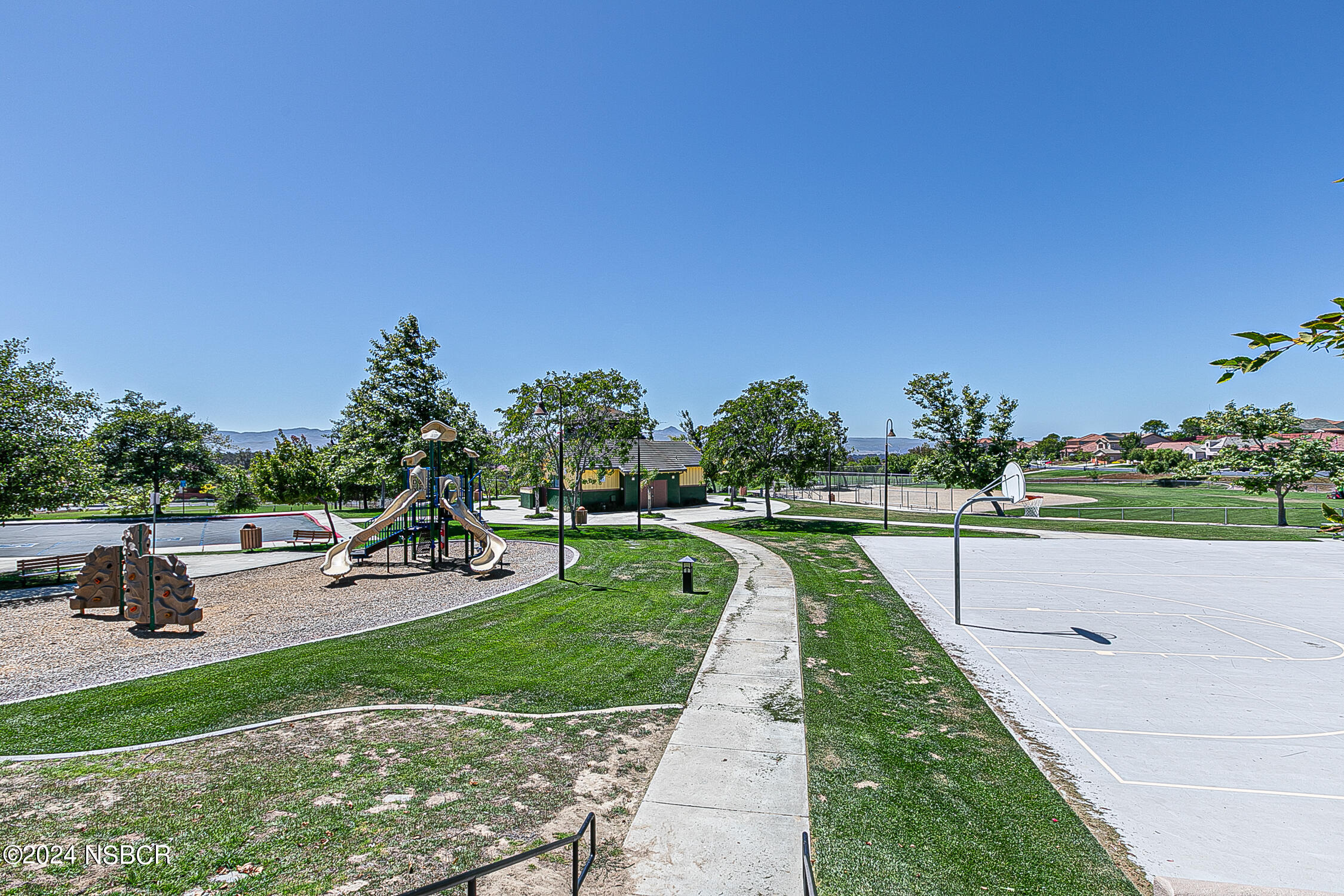 3843 Cassini Circle 4