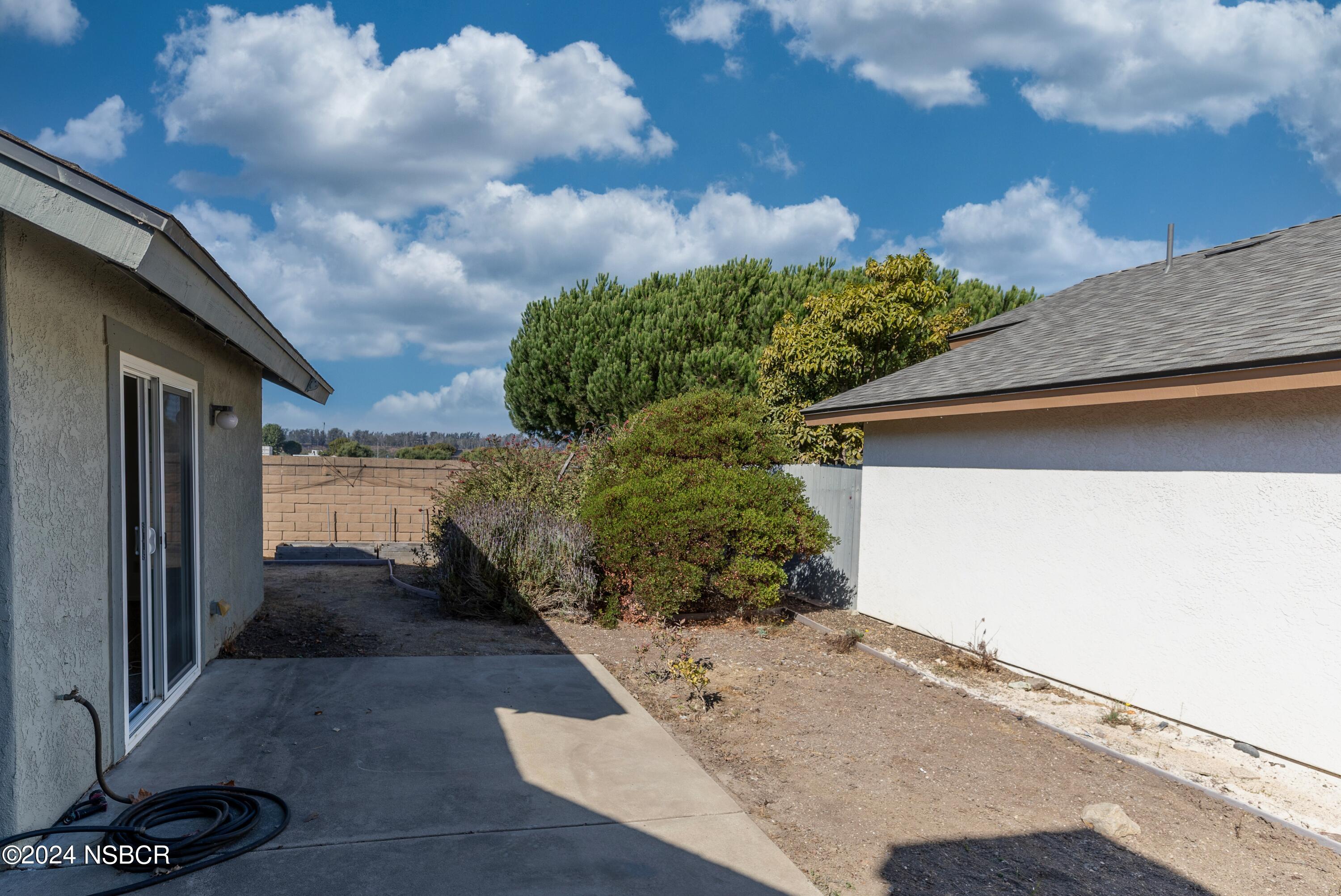 1021 Bellflower Lane