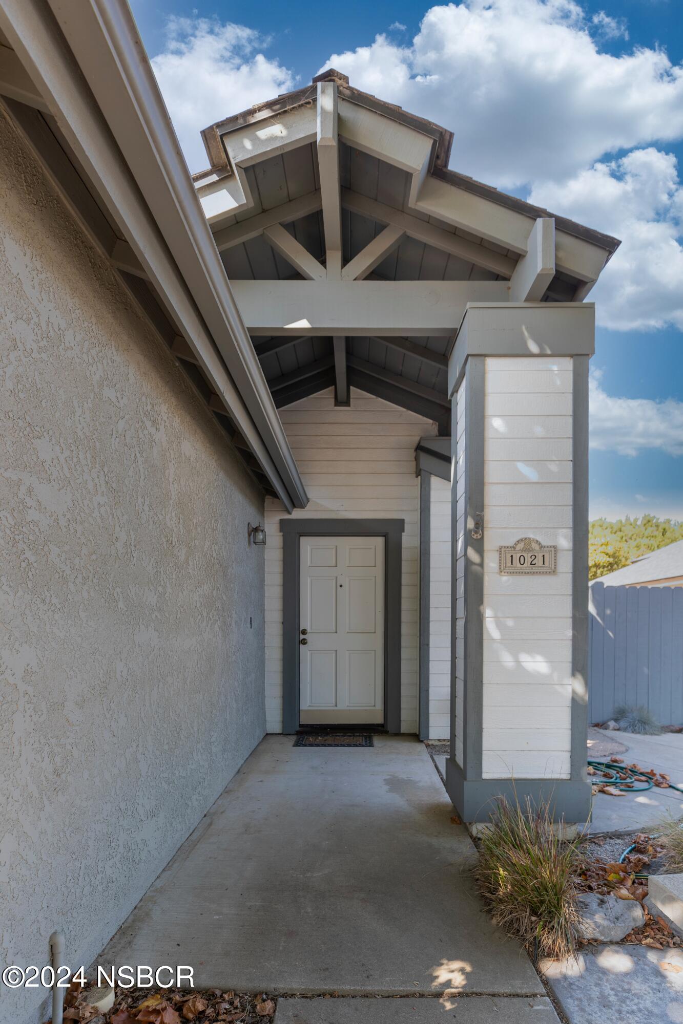 1021 Bellflower Lane