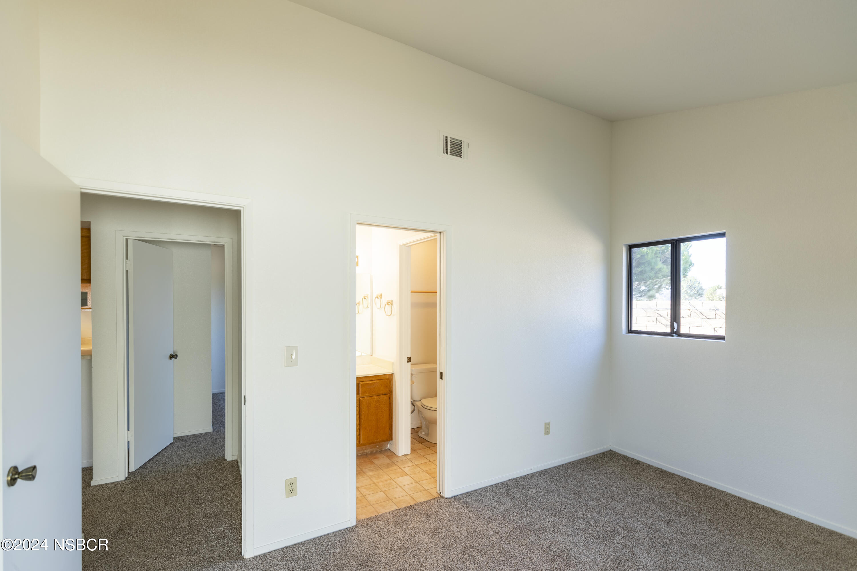 1021 Bellflower Lane