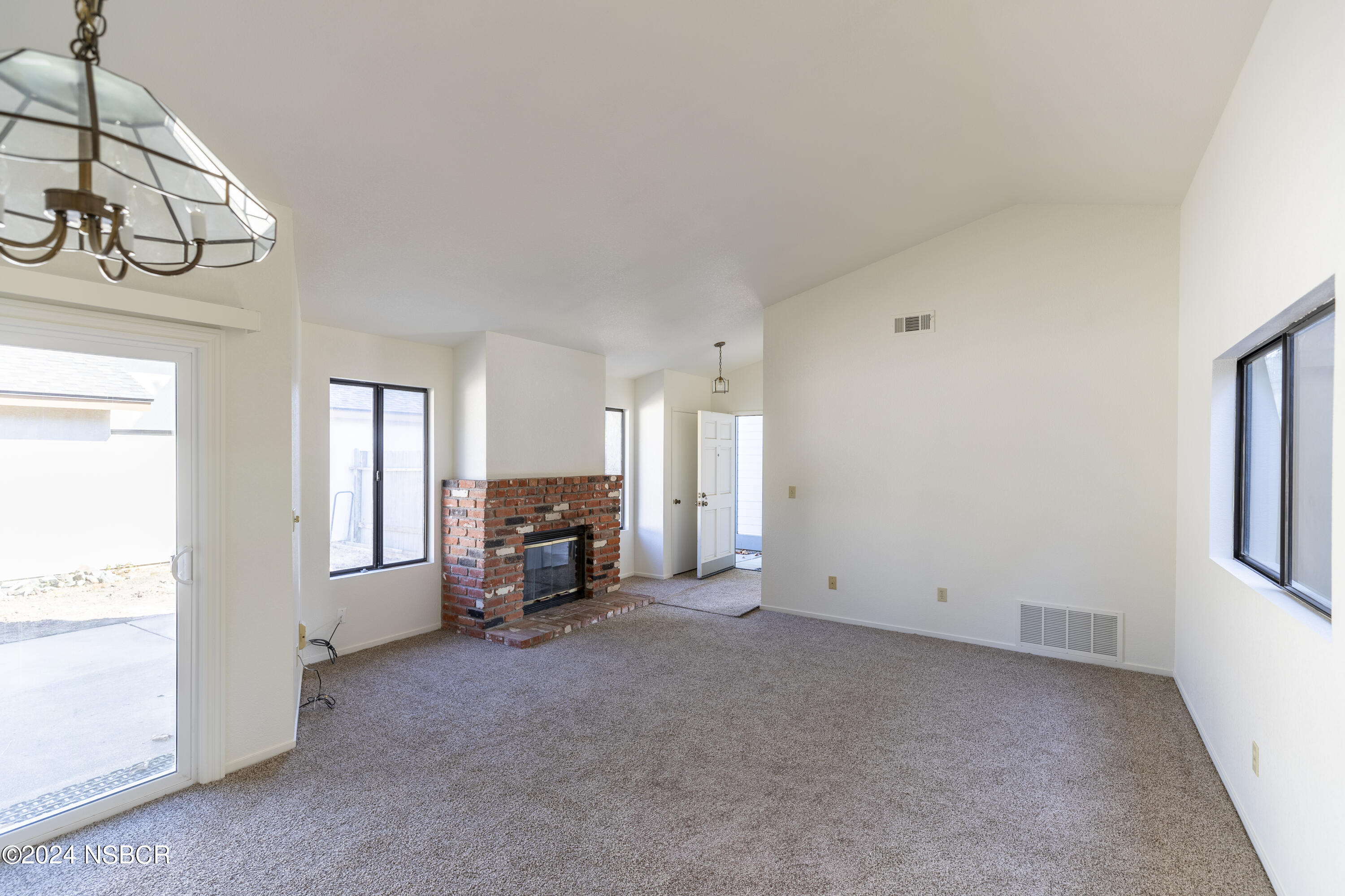 1021 Bellflower Lane