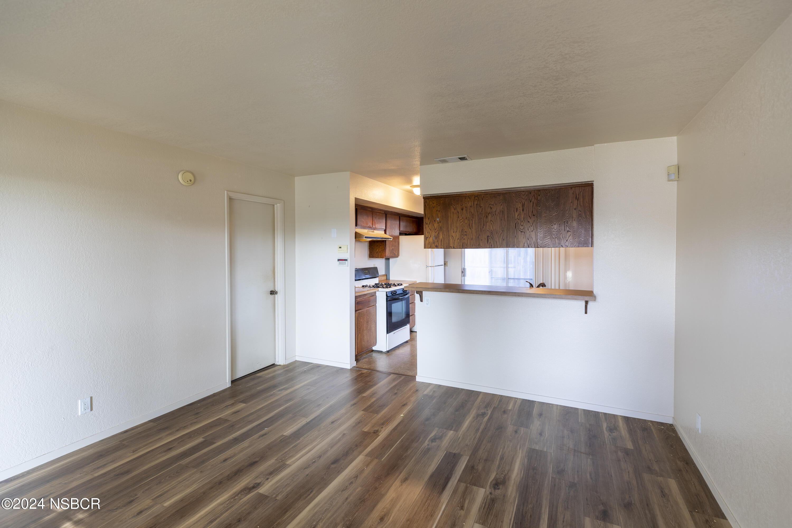 900 N M Place