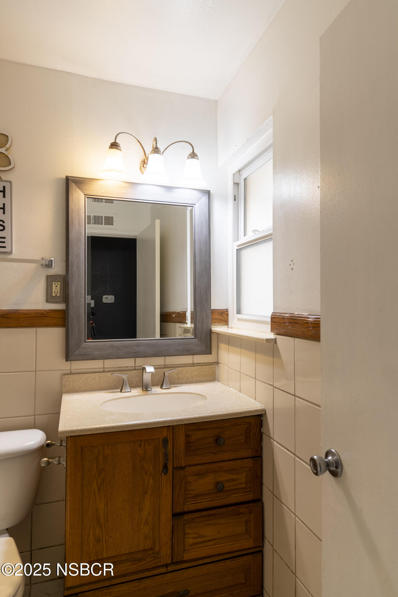 1301 W Apricot Avenue