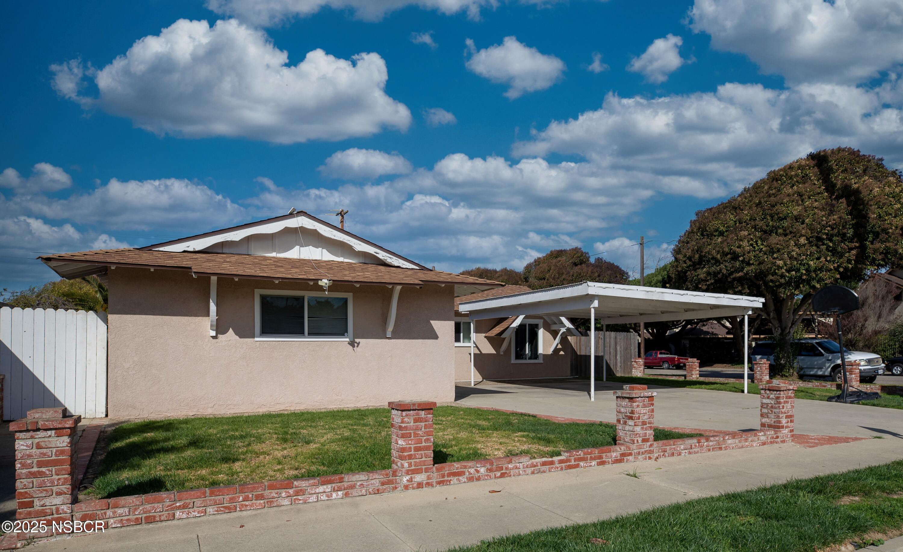 1301 W Apricot Avenue