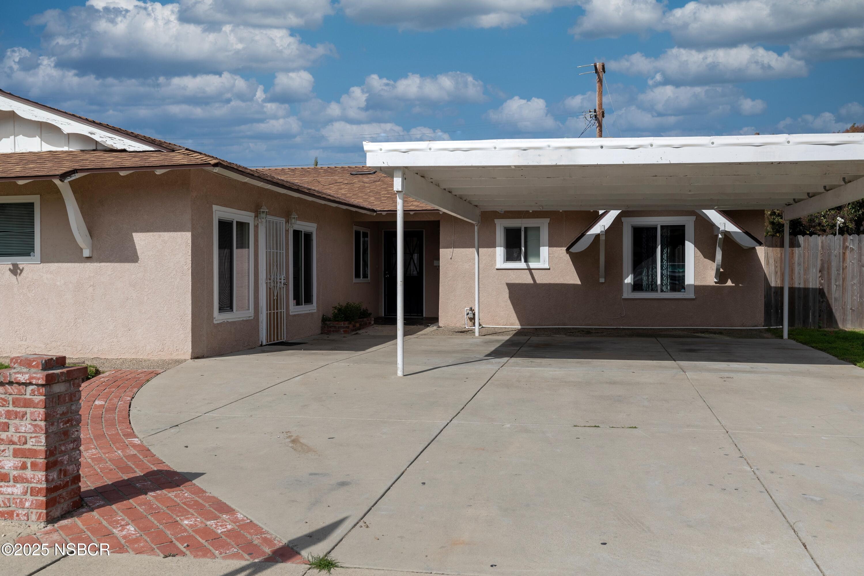 1301 W Apricot Avenue