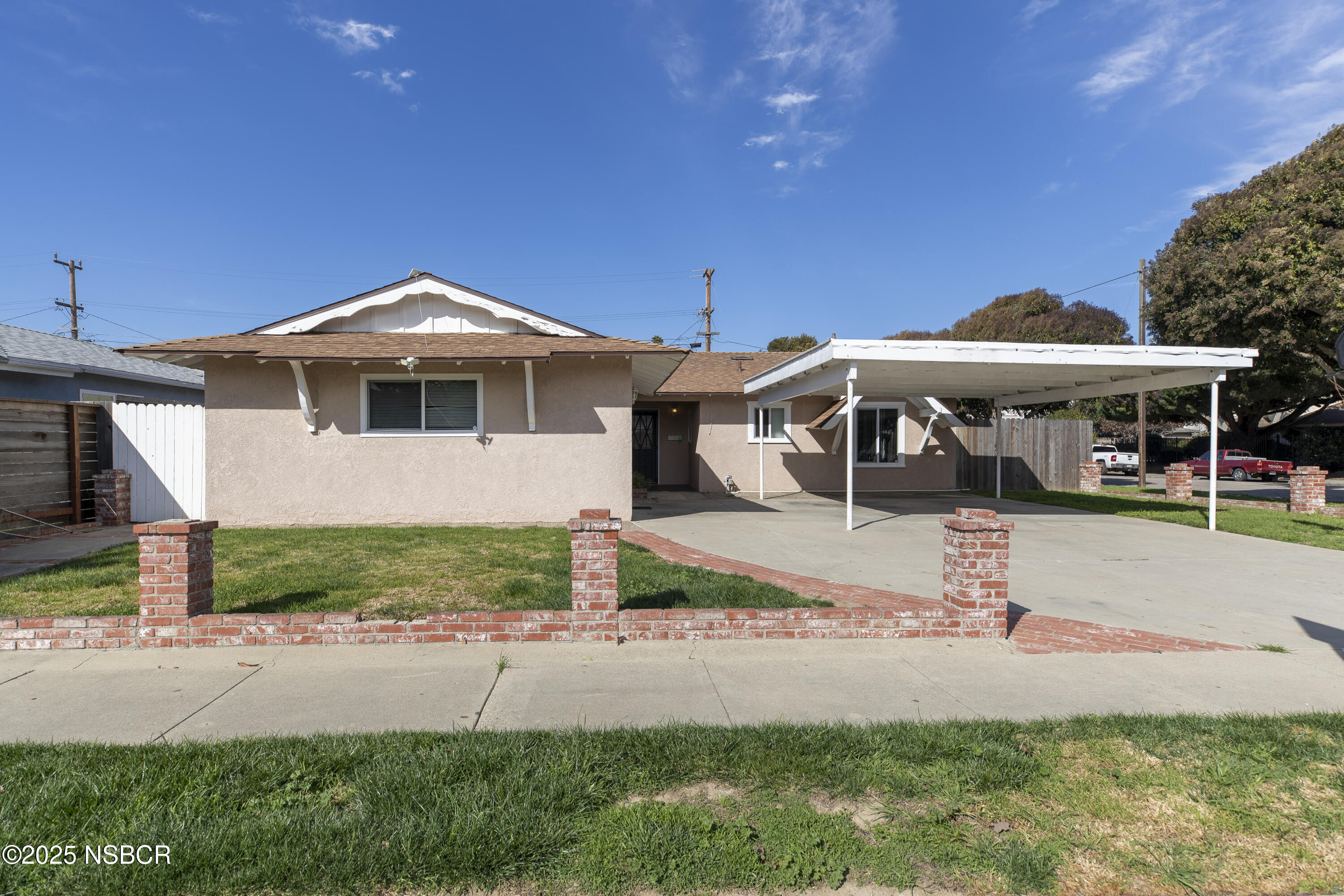 1301 W Apricot Avenue