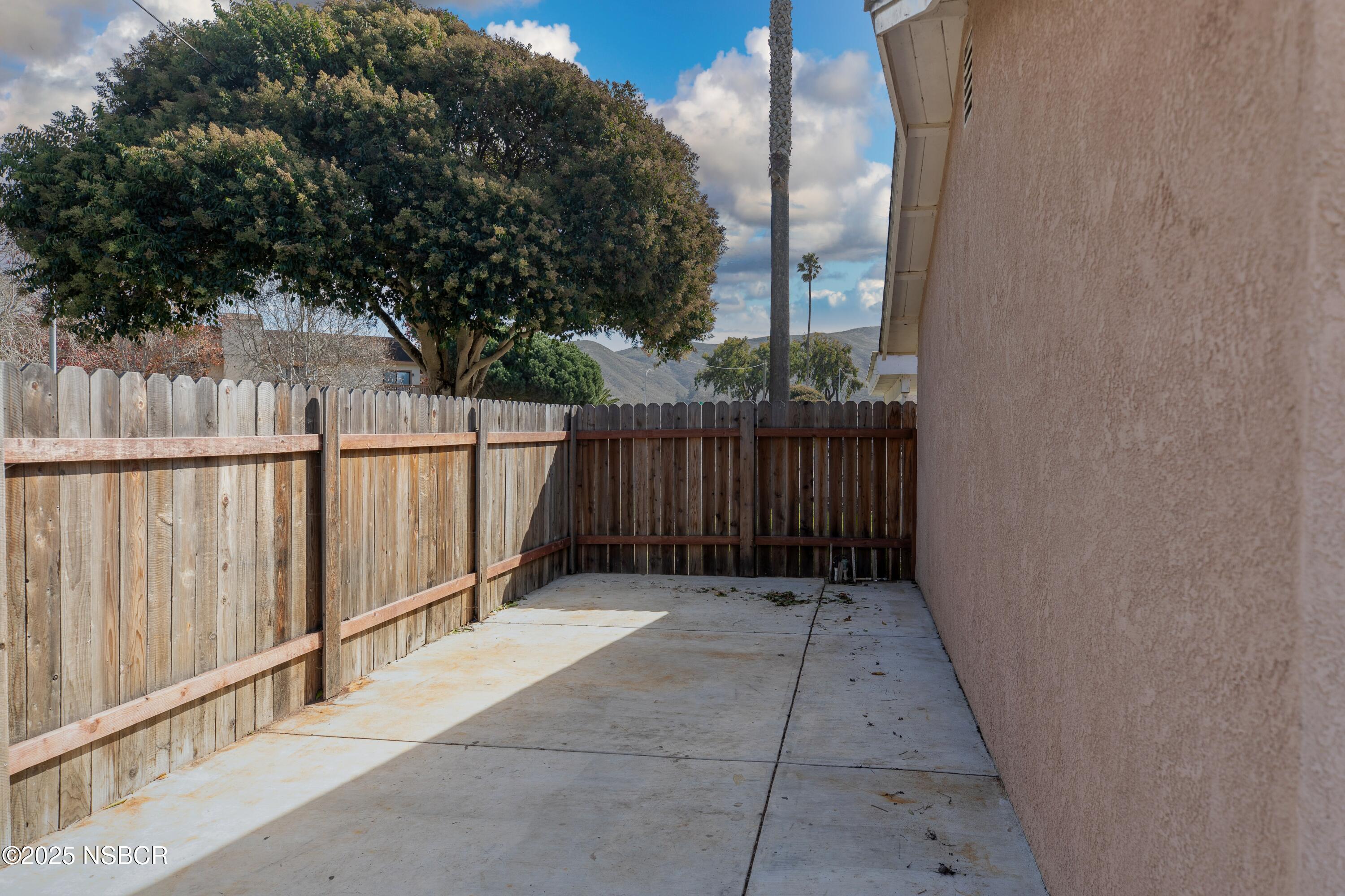 1301 W Apricot Avenue