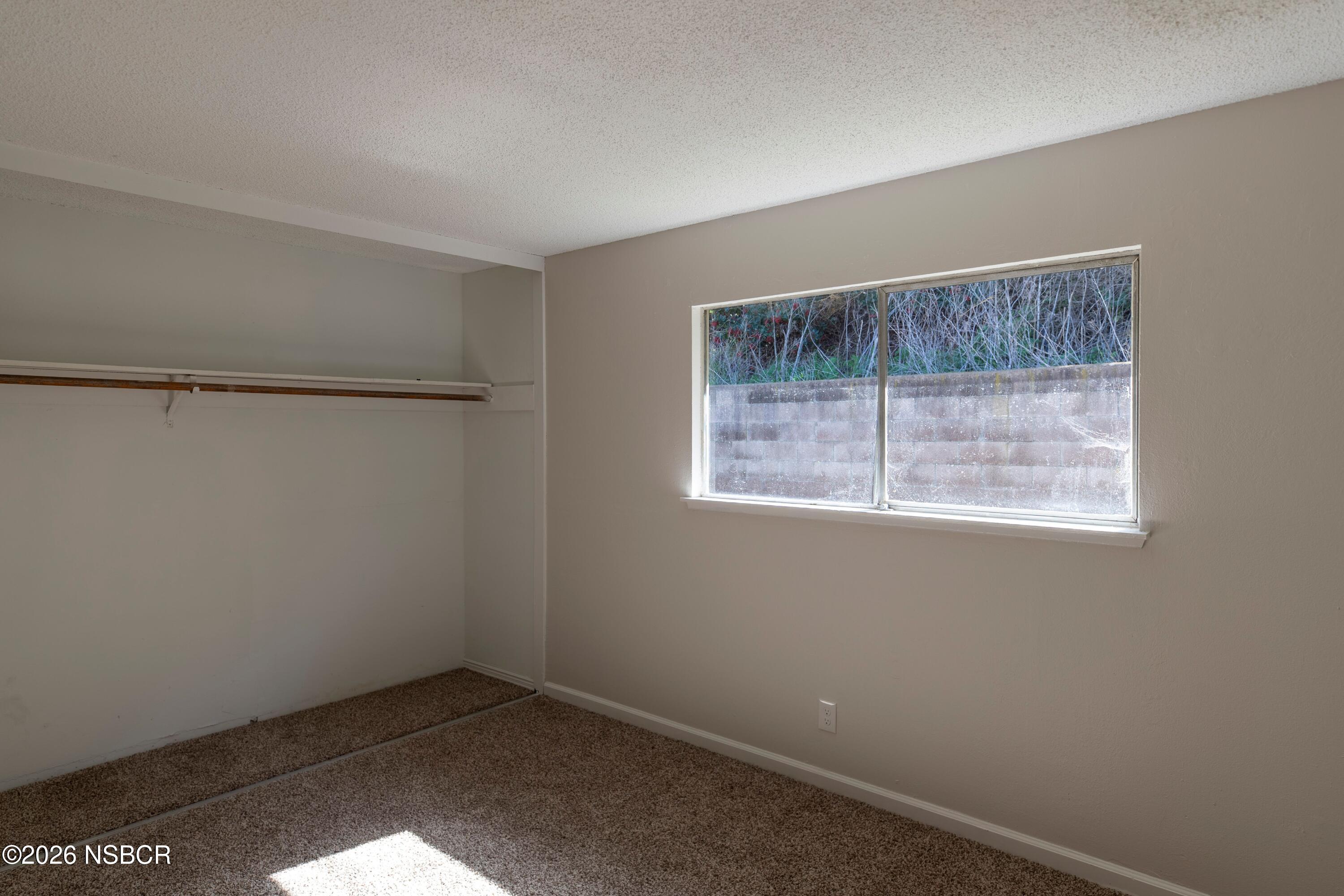 1328 W Willow Avenue