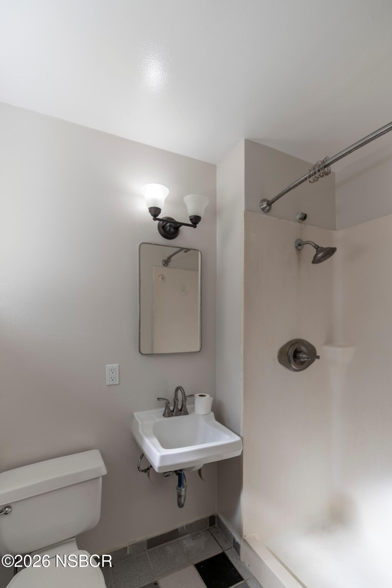 1328 W Willow Avenue