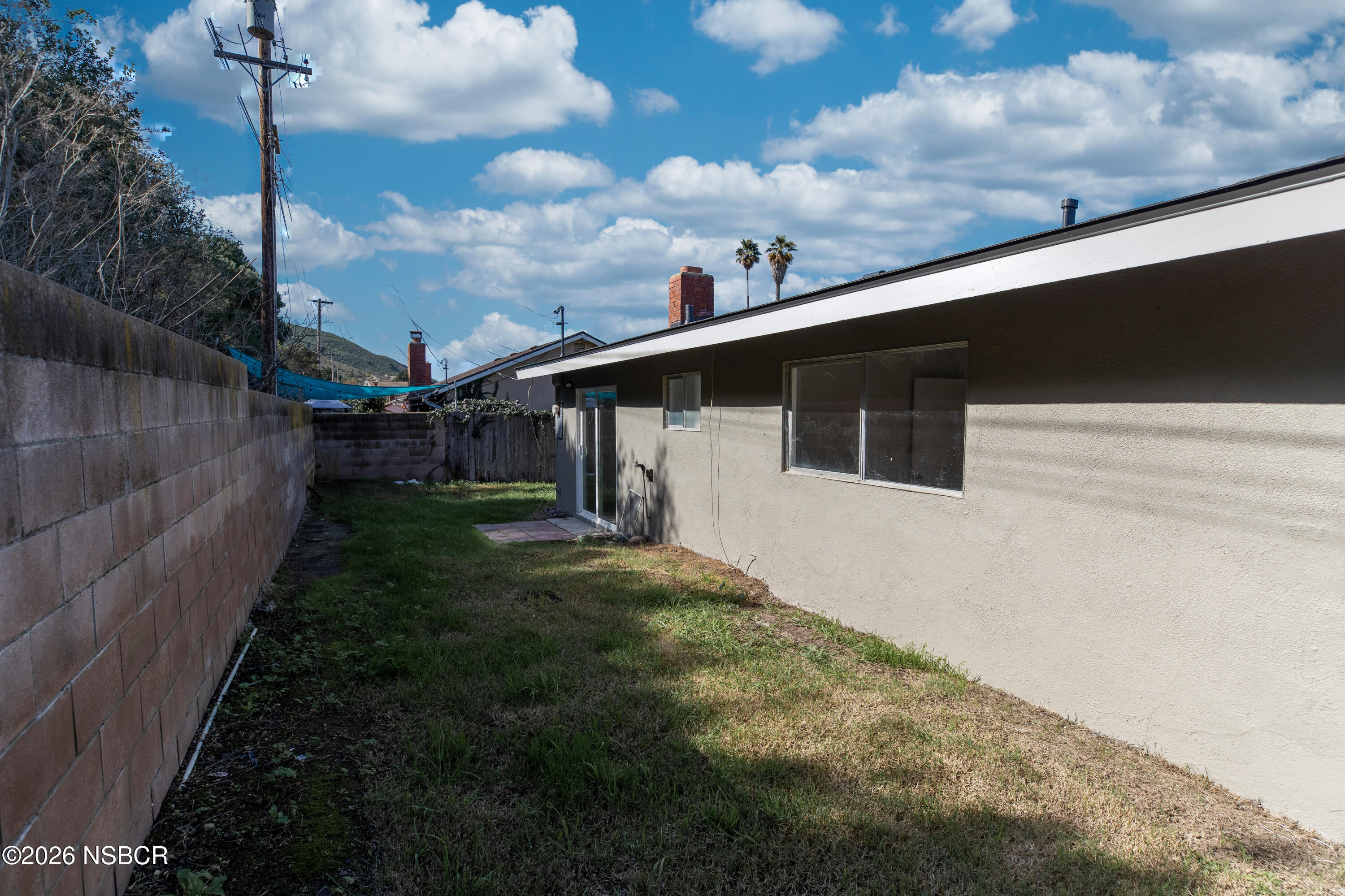 1328 W Willow Avenue