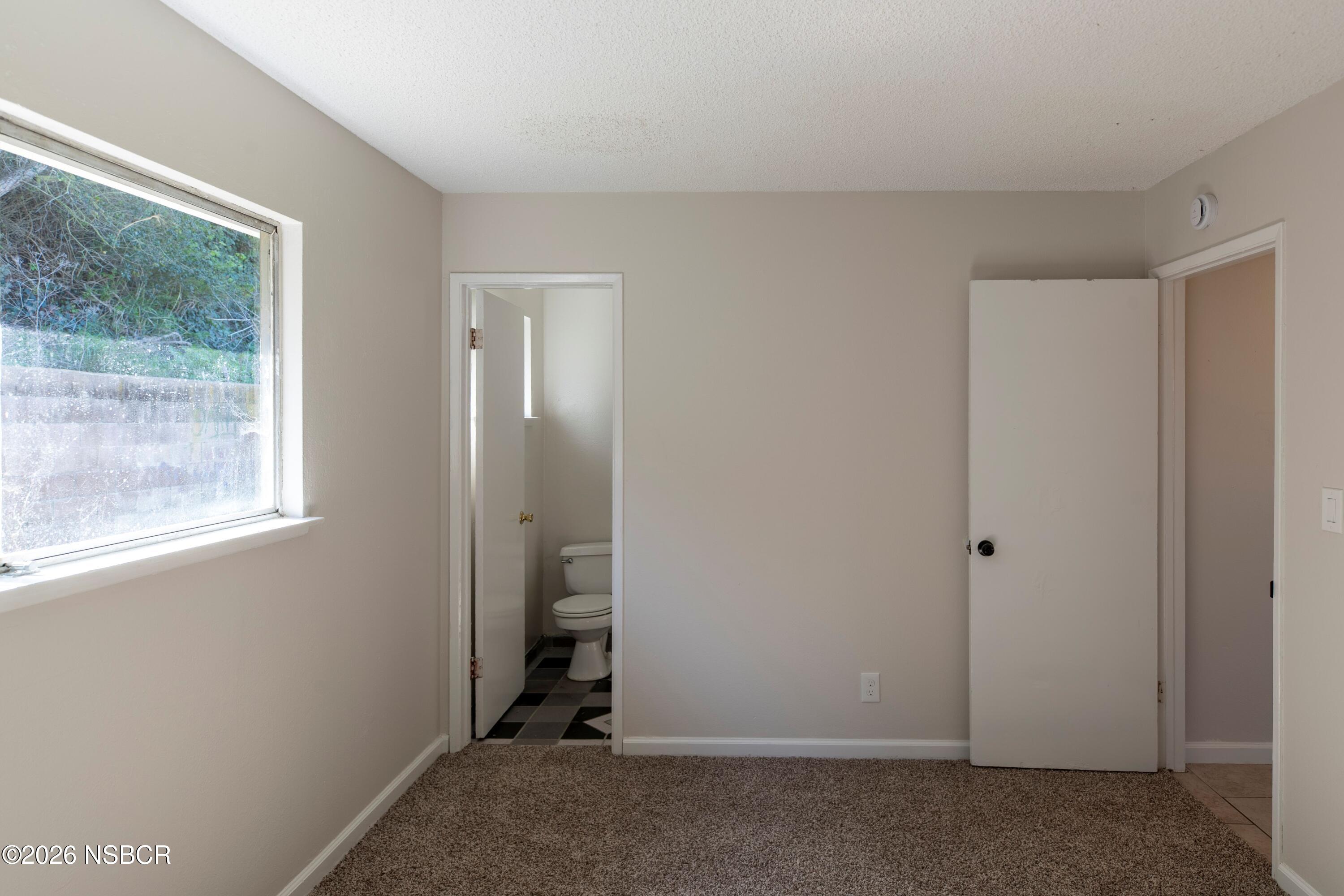 1328 W Willow Avenue