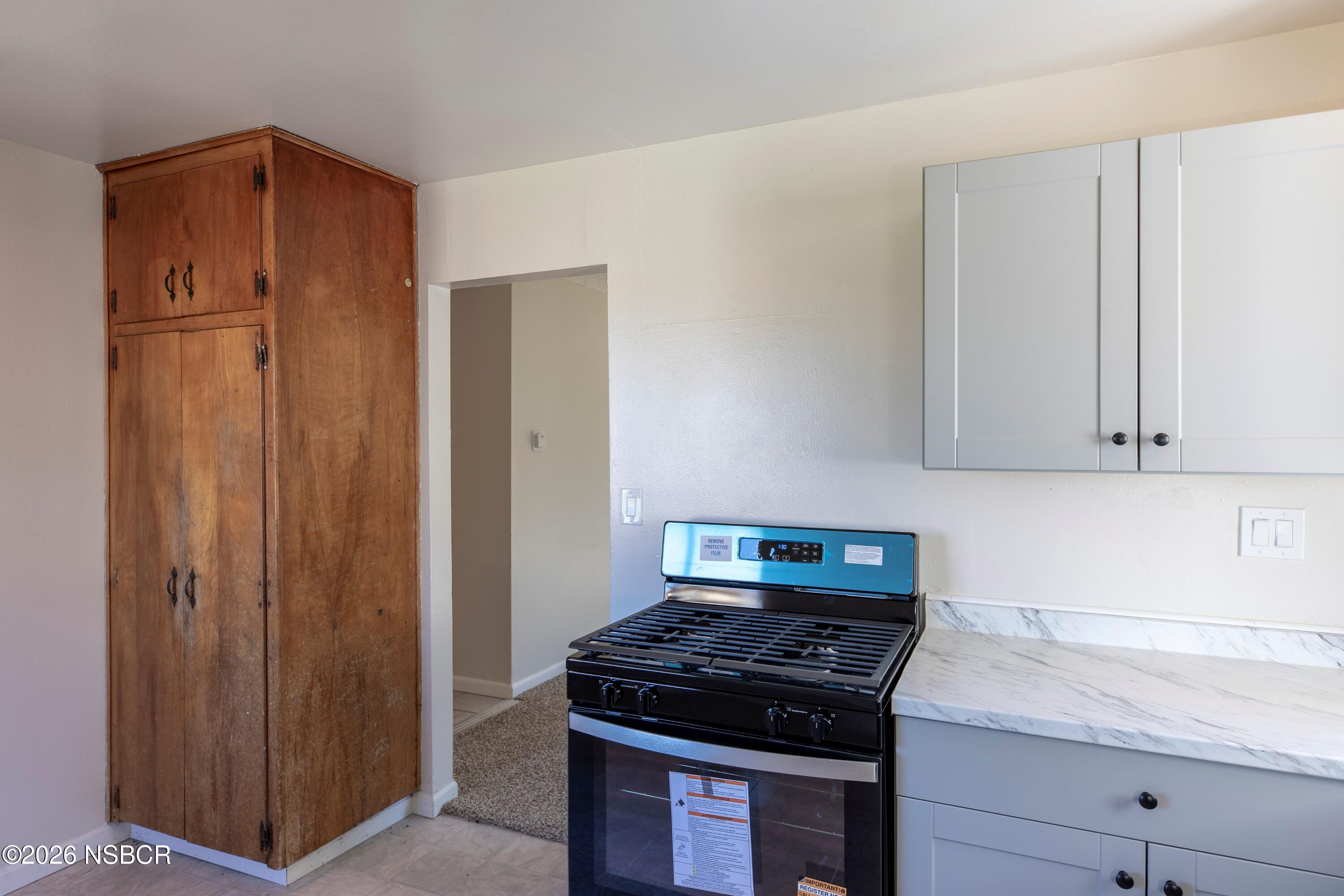 1328 W Willow Avenue