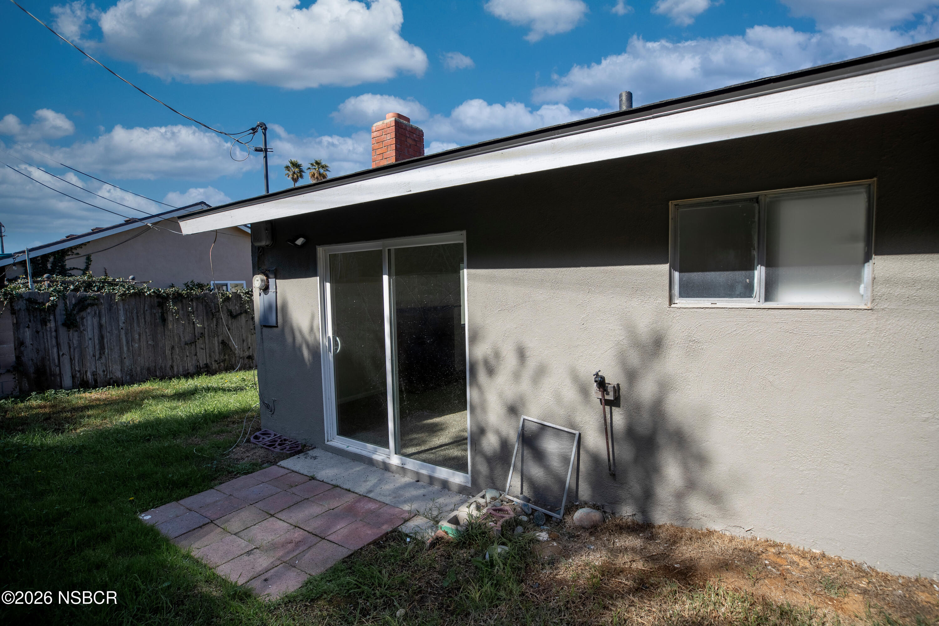 1328 W Willow Avenue