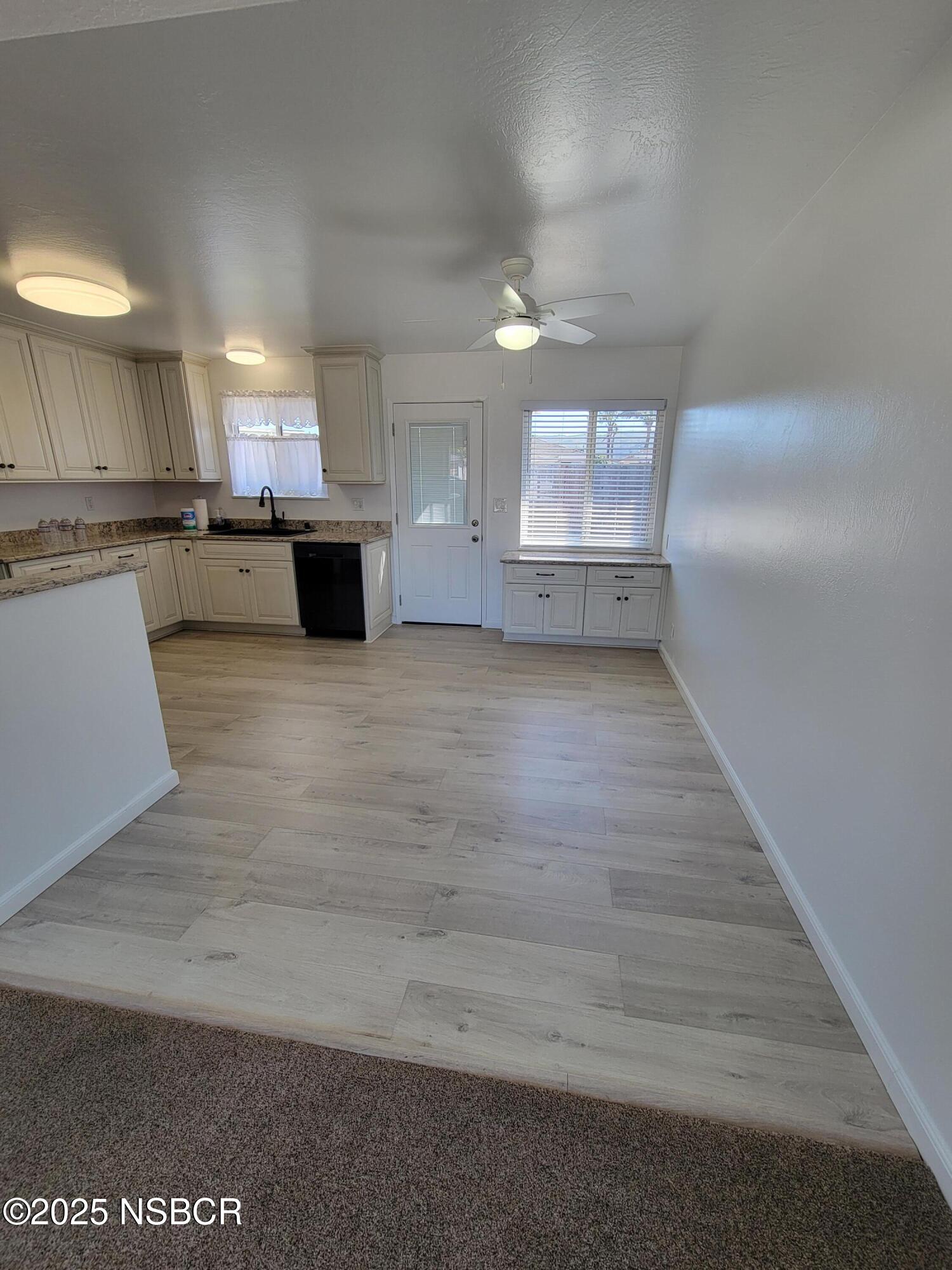 904 W Date Avenue