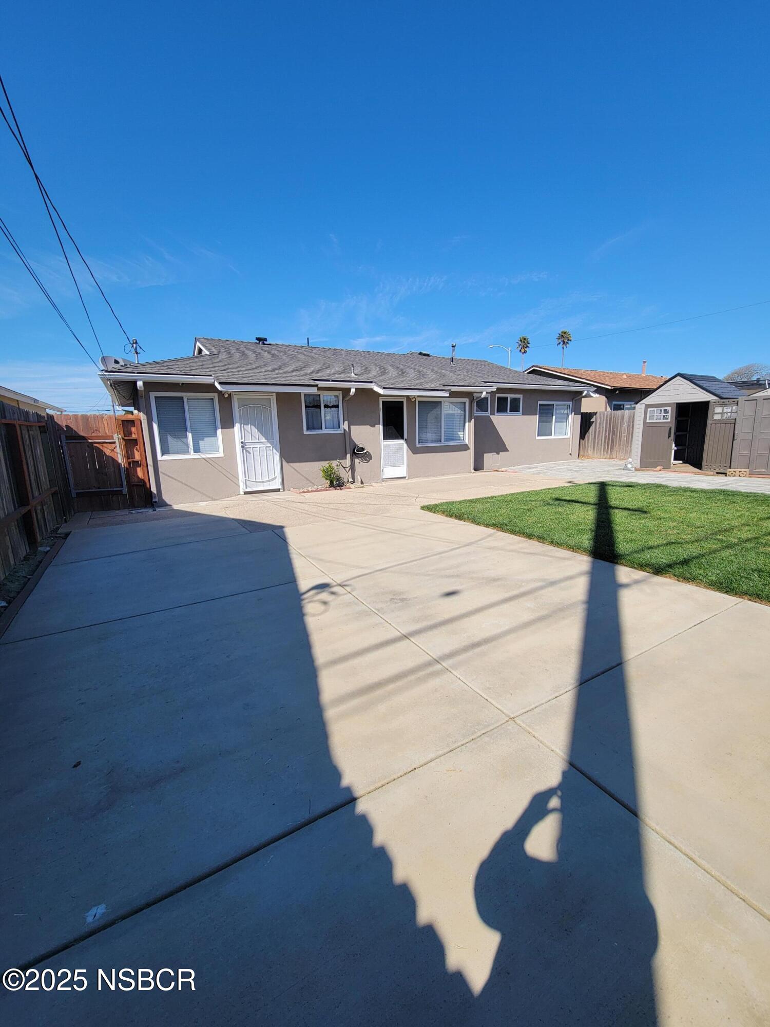 904 W Date Avenue