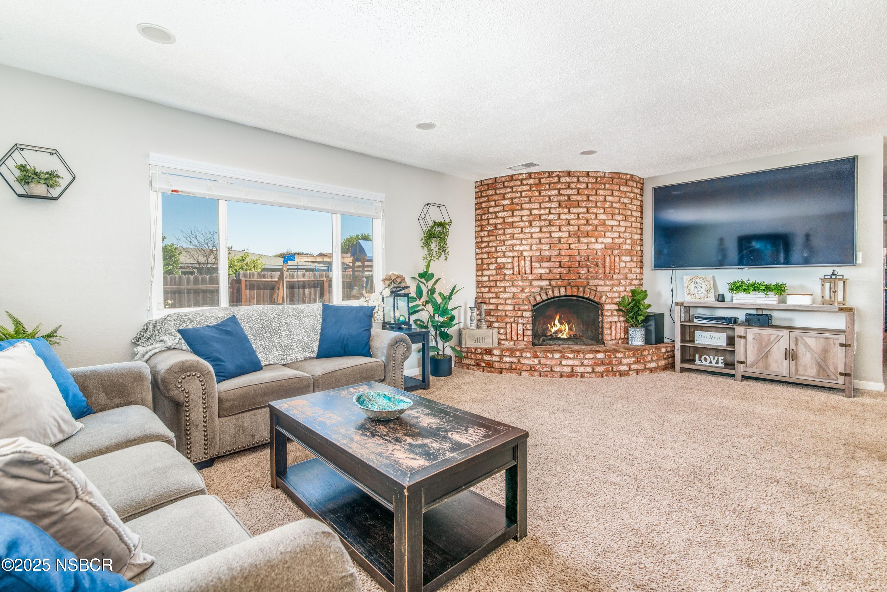 1521 W Cherry Avenue