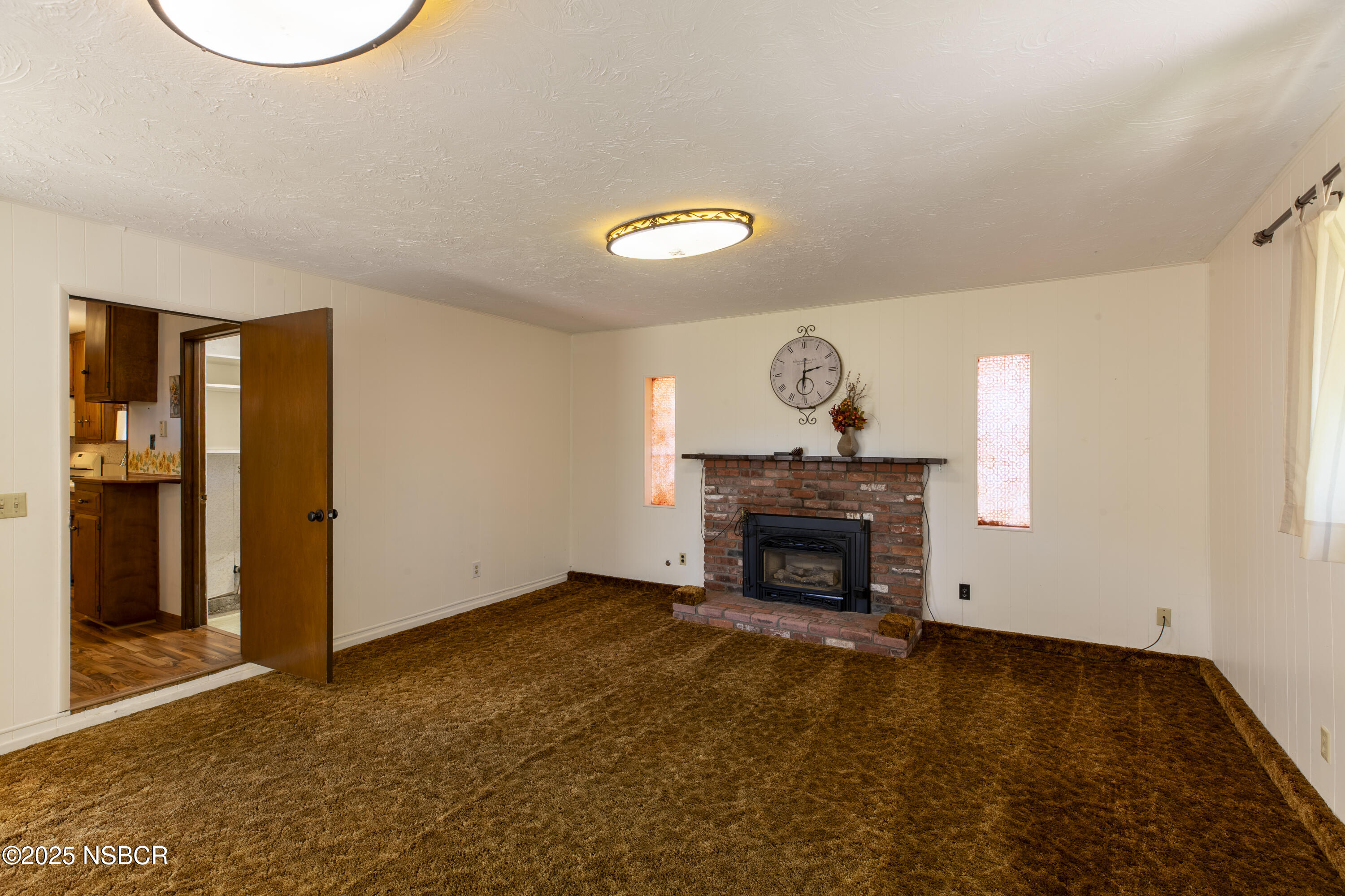 1309 W Walnut Avenue