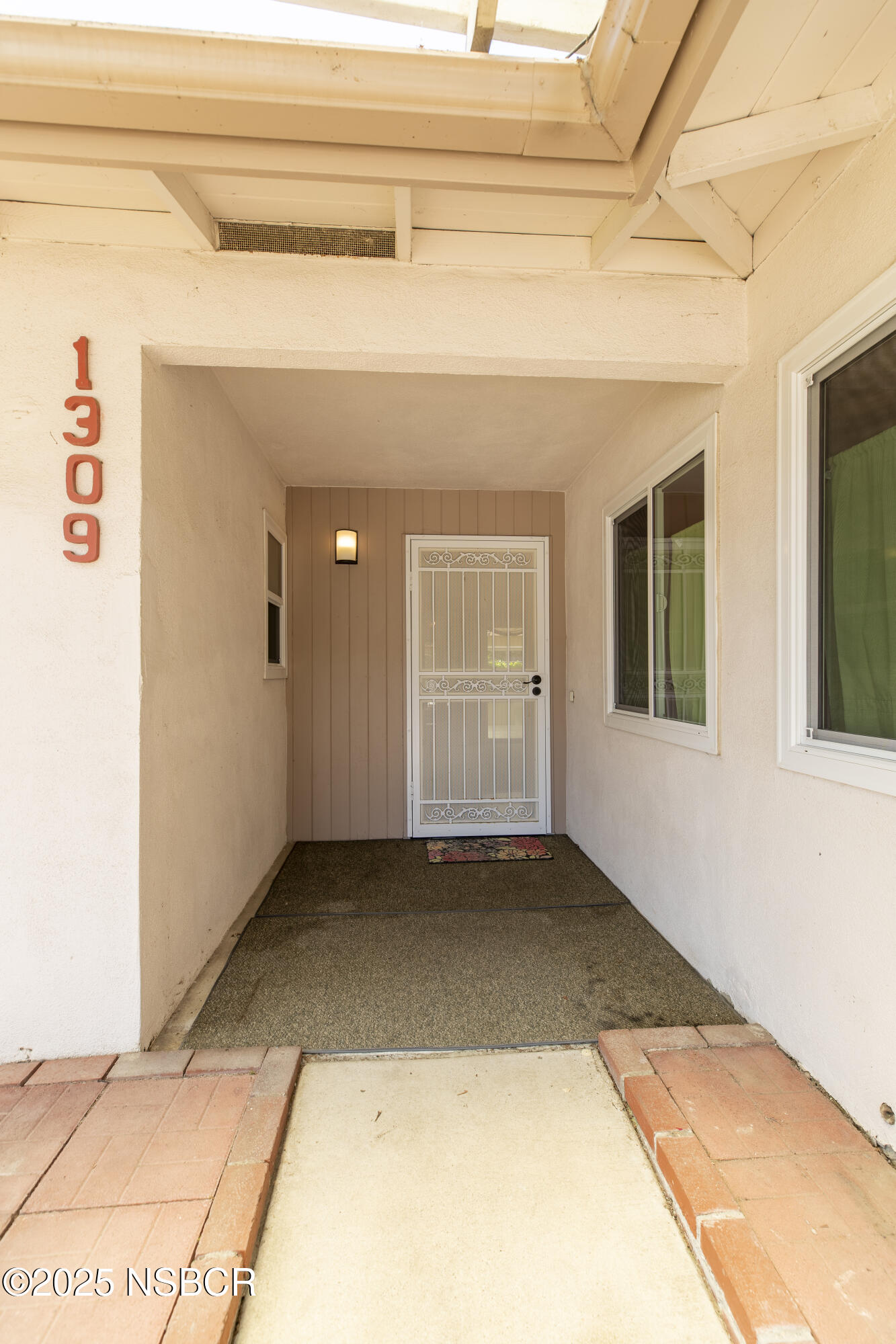 1309 W Walnut Avenue