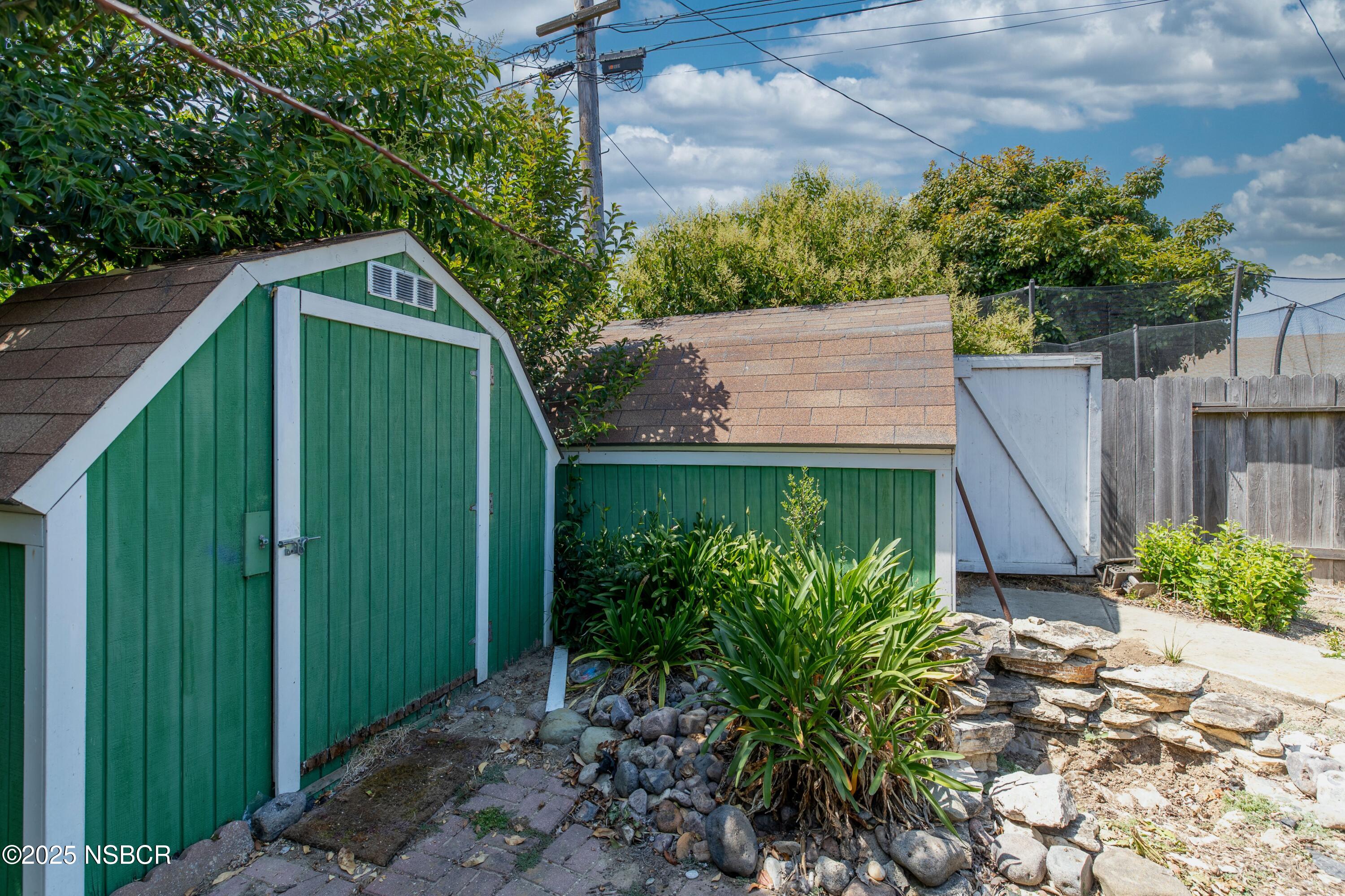 1309 W Walnut Avenue